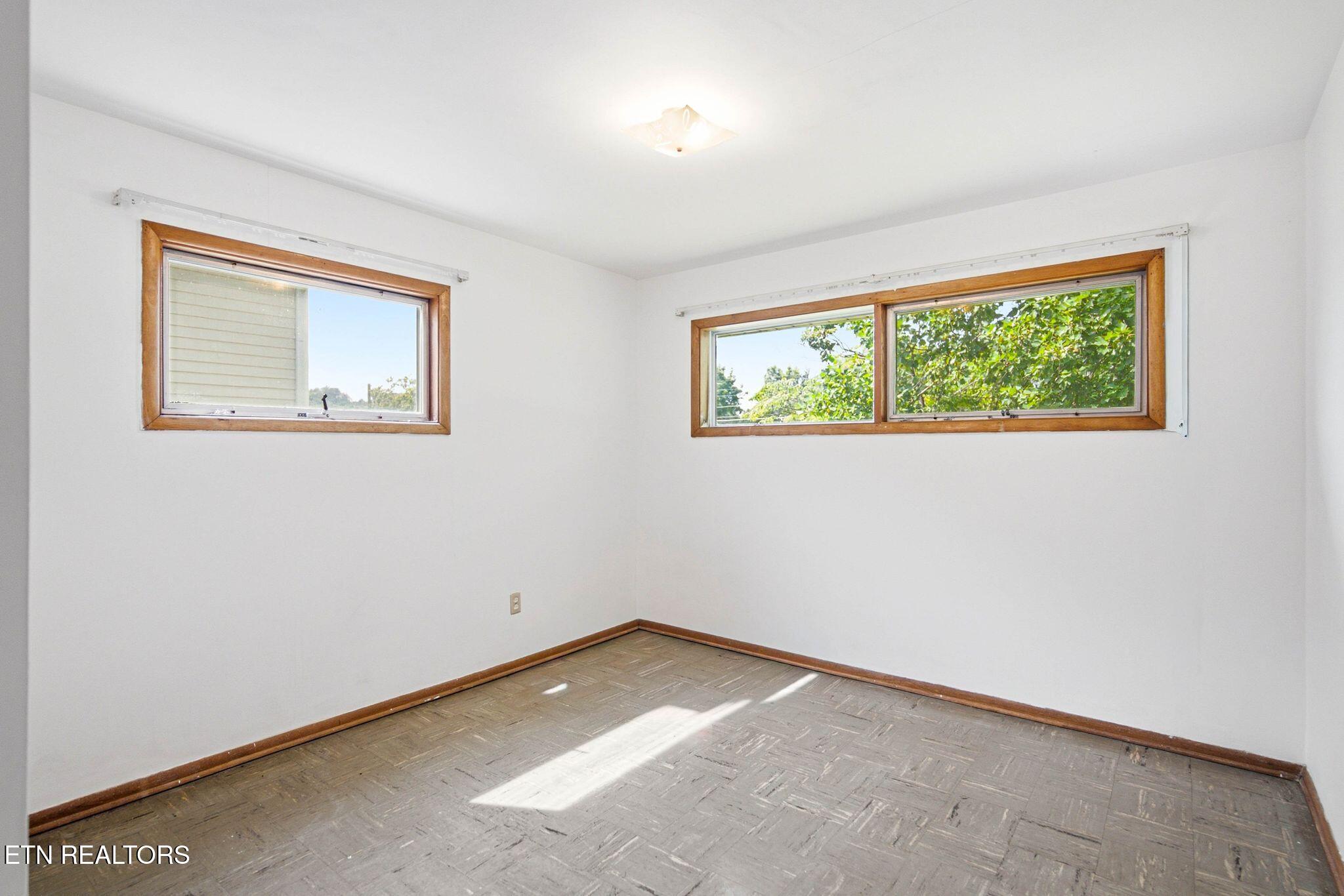 4308 NW Roaming Road Knoxville TN 37912
