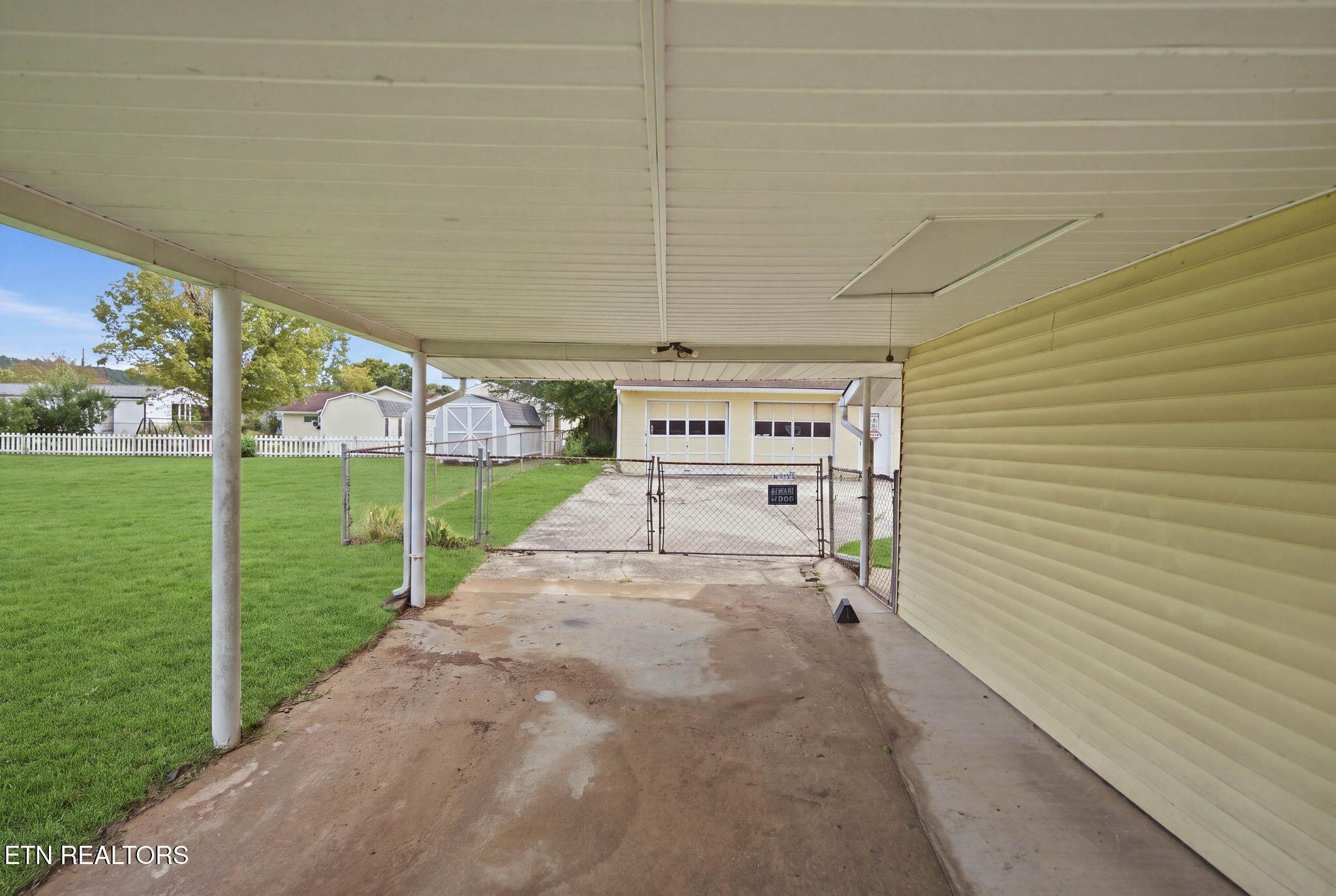 4308 NW Roaming Road Knoxville TN 37912