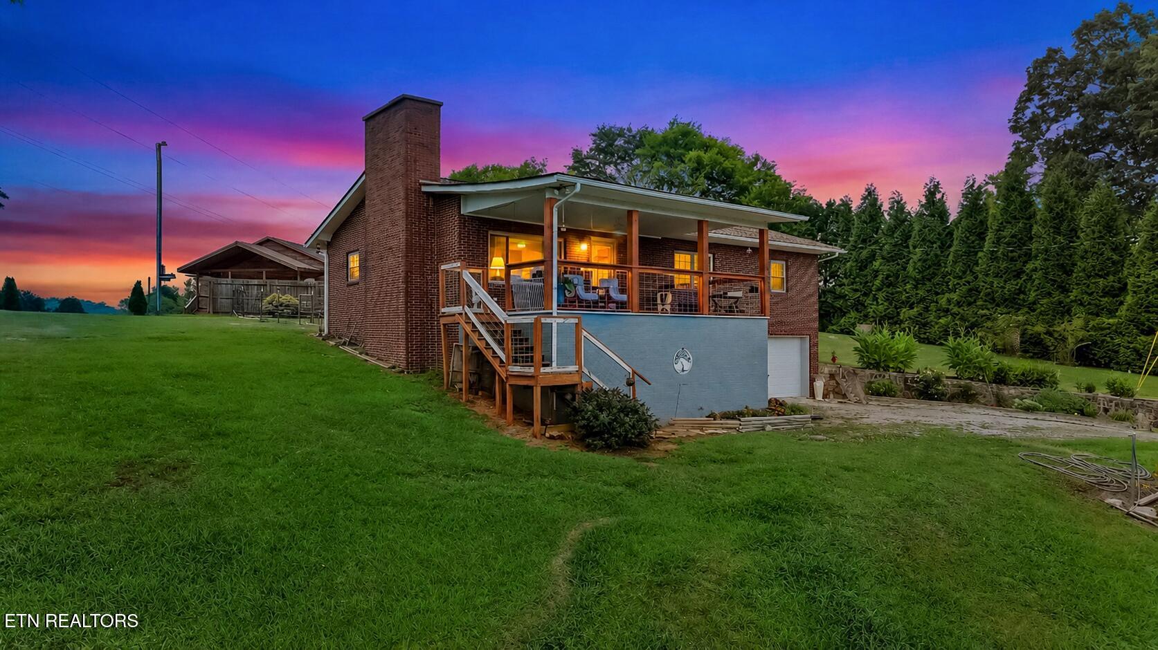 2812 Mentor Road Louisville TN 37777