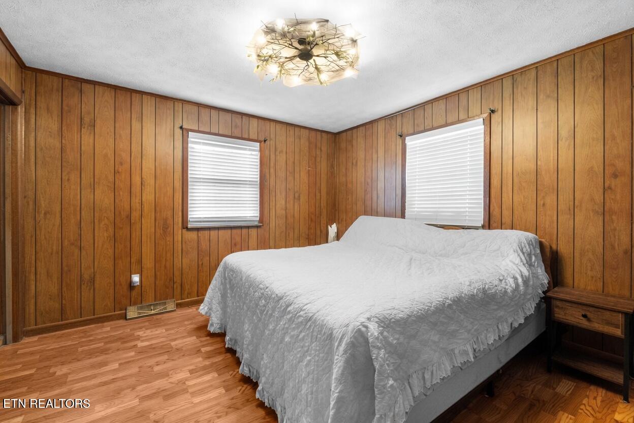 2812 Mentor Road Louisville TN 37777