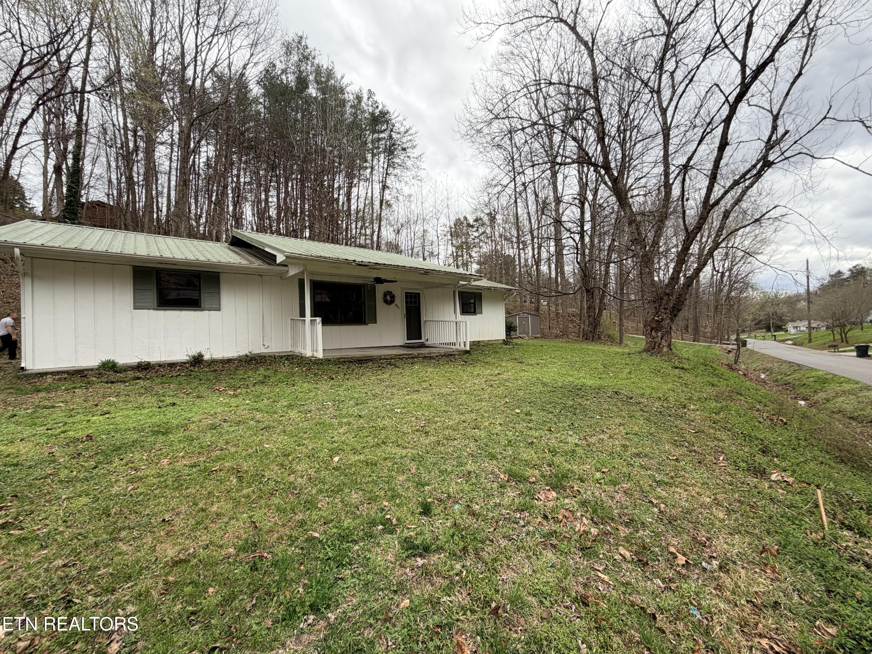 901 Beverly Hills Drive Sevierville TN 37862