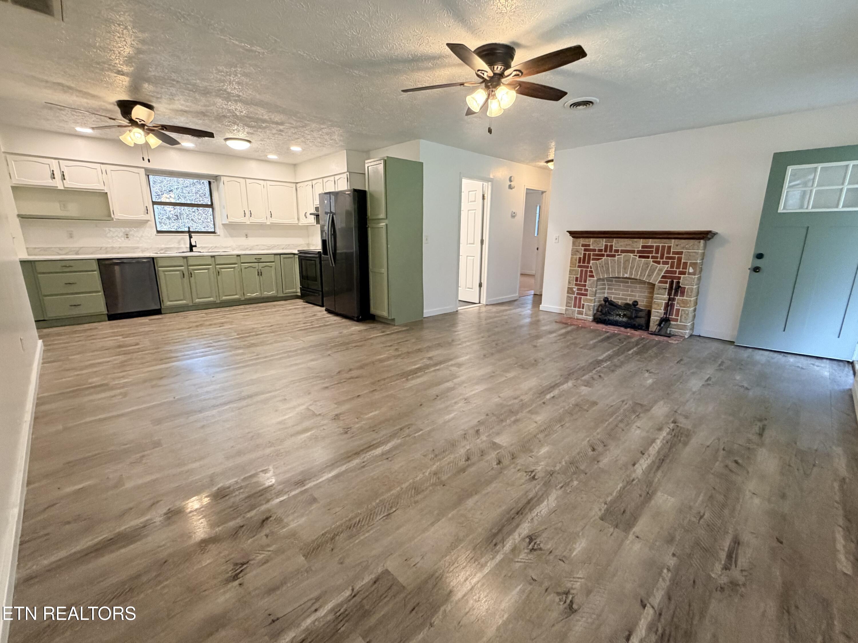901 Beverly Hills Drive Sevierville TN 37862