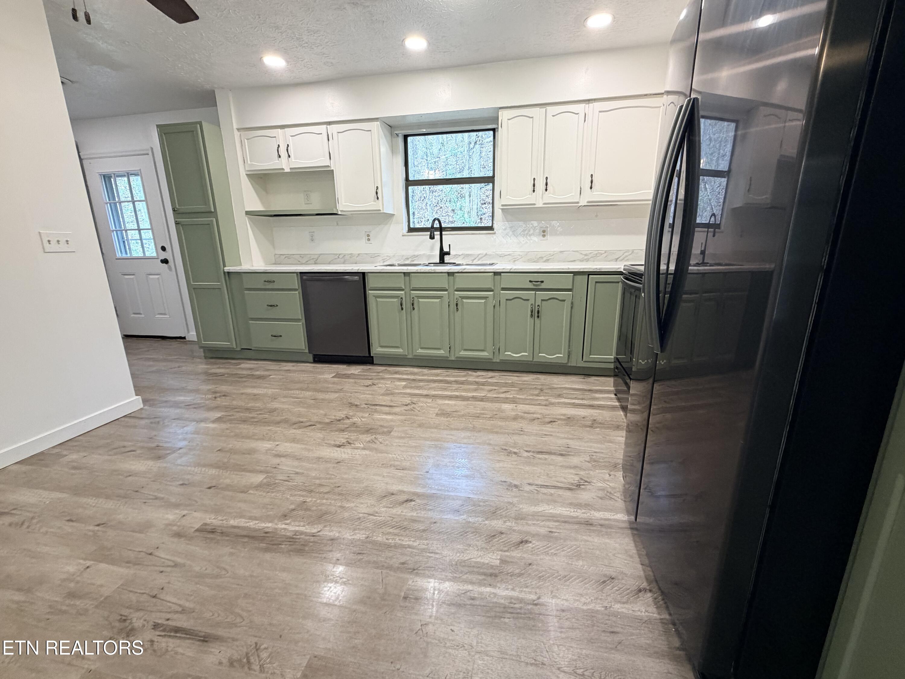 901 Beverly Hills Drive Sevierville TN 37862