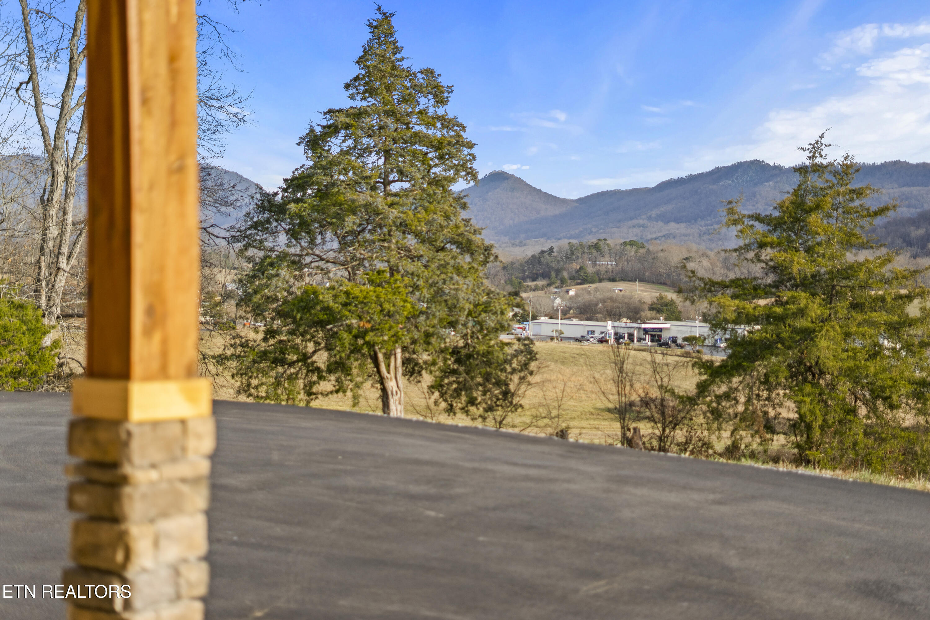3101 Amanda View Way Sevierville TN 37876