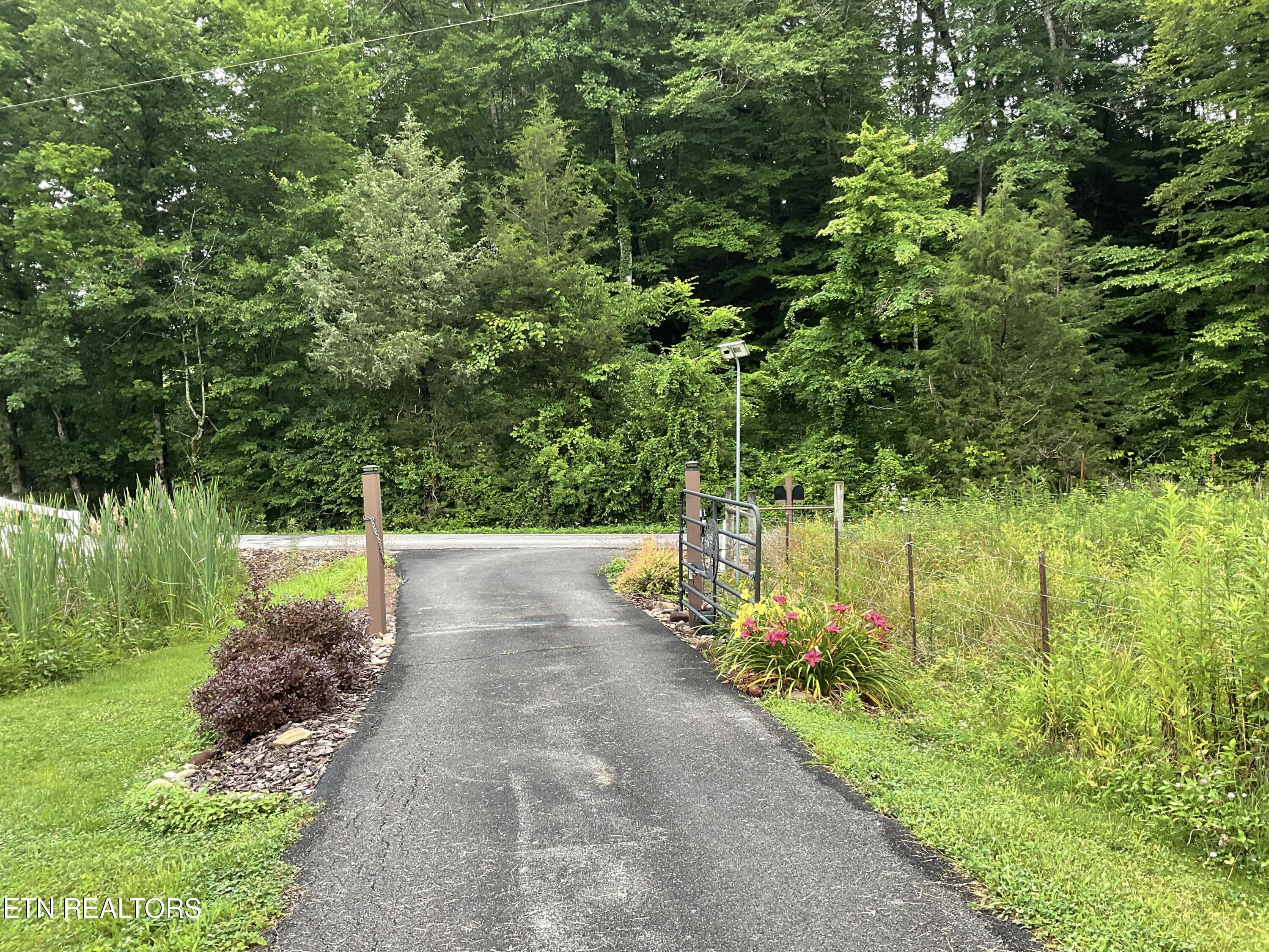 630 & 632 Bush Road Clinton TN 37716