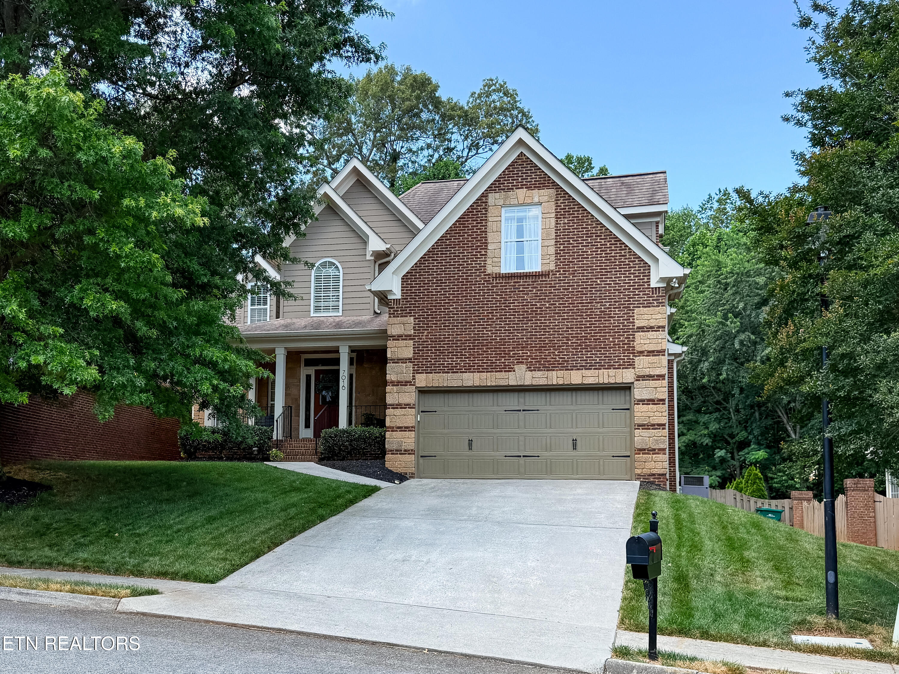 7016 Shady Knoll Lane Knoxville TN 37919