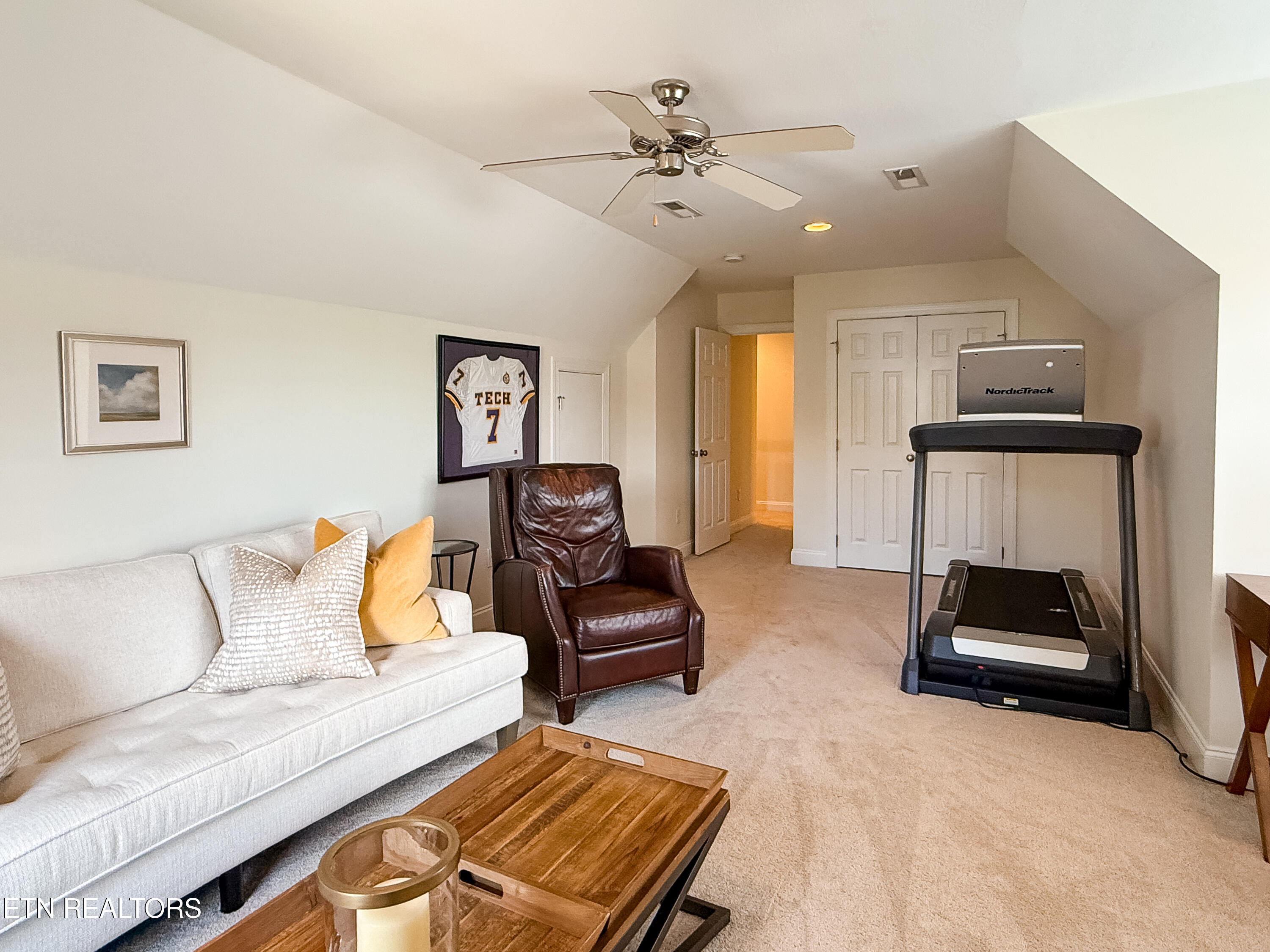 7016 Shady Knoll Lane Knoxville TN 37919