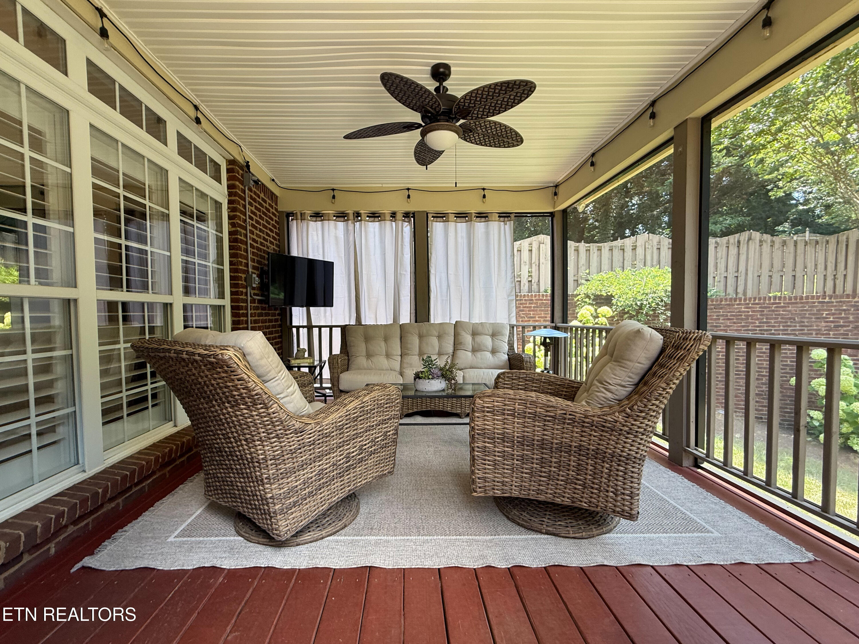 7016 Shady Knoll Lane Knoxville TN 37919