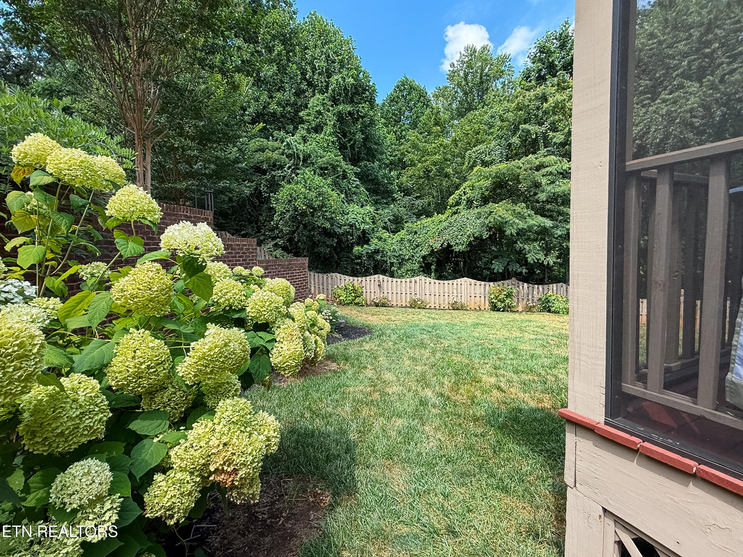 7016 Shady Knoll Lane Knoxville TN 37919