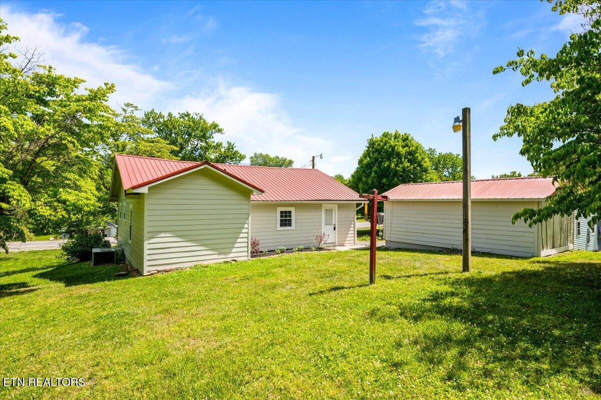 922 W Central Avenue Lafollette TN 37766