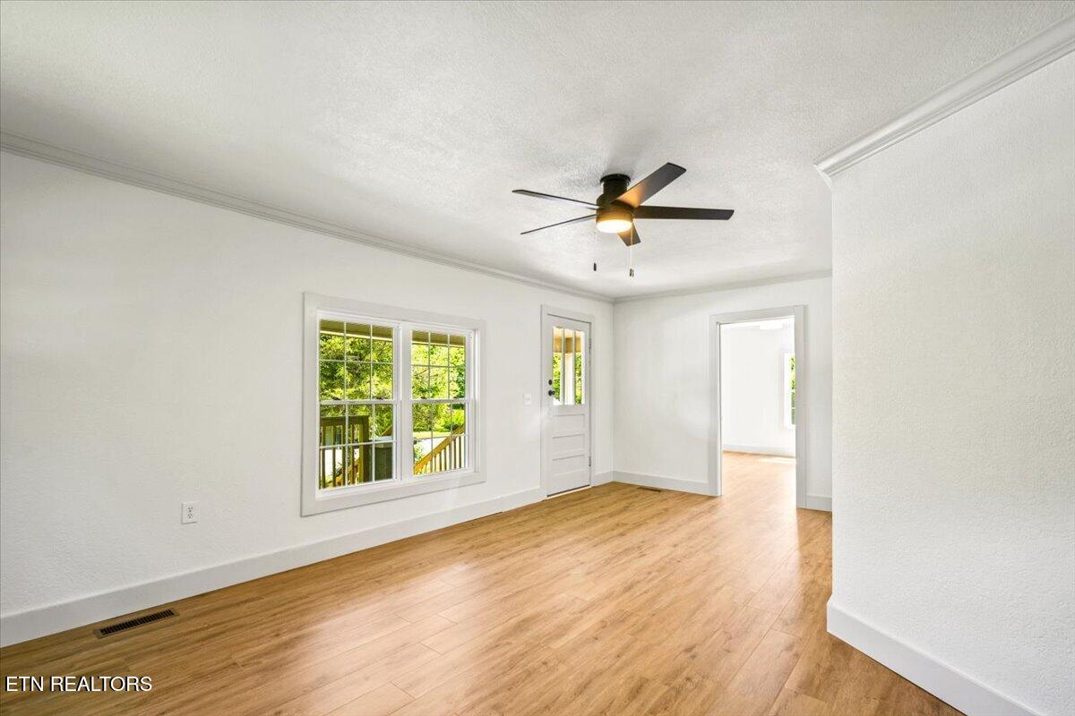 922 W Central Avenue Lafollette TN 37766