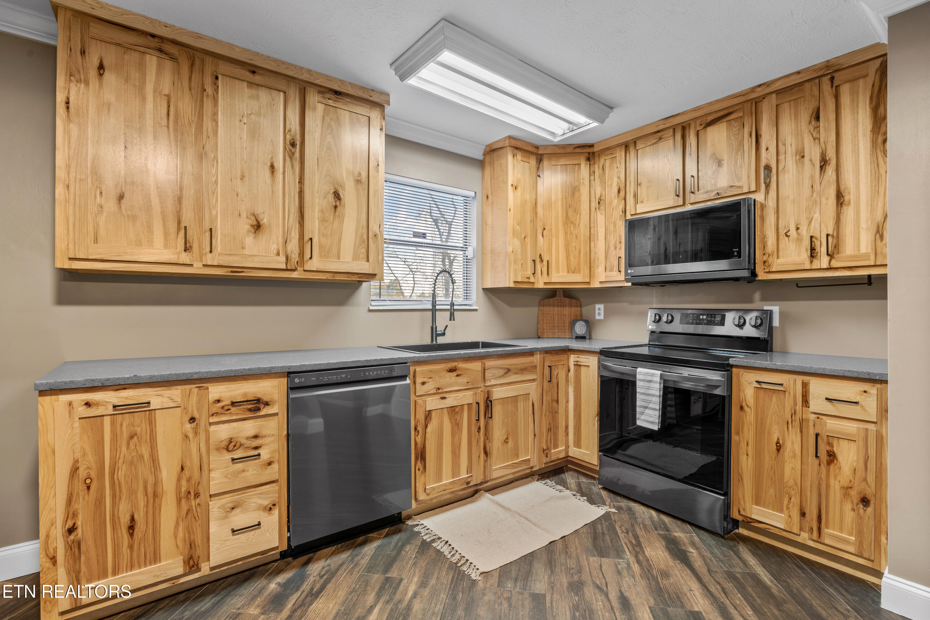 2658 Randall Road Strawberry Plains TN 37871