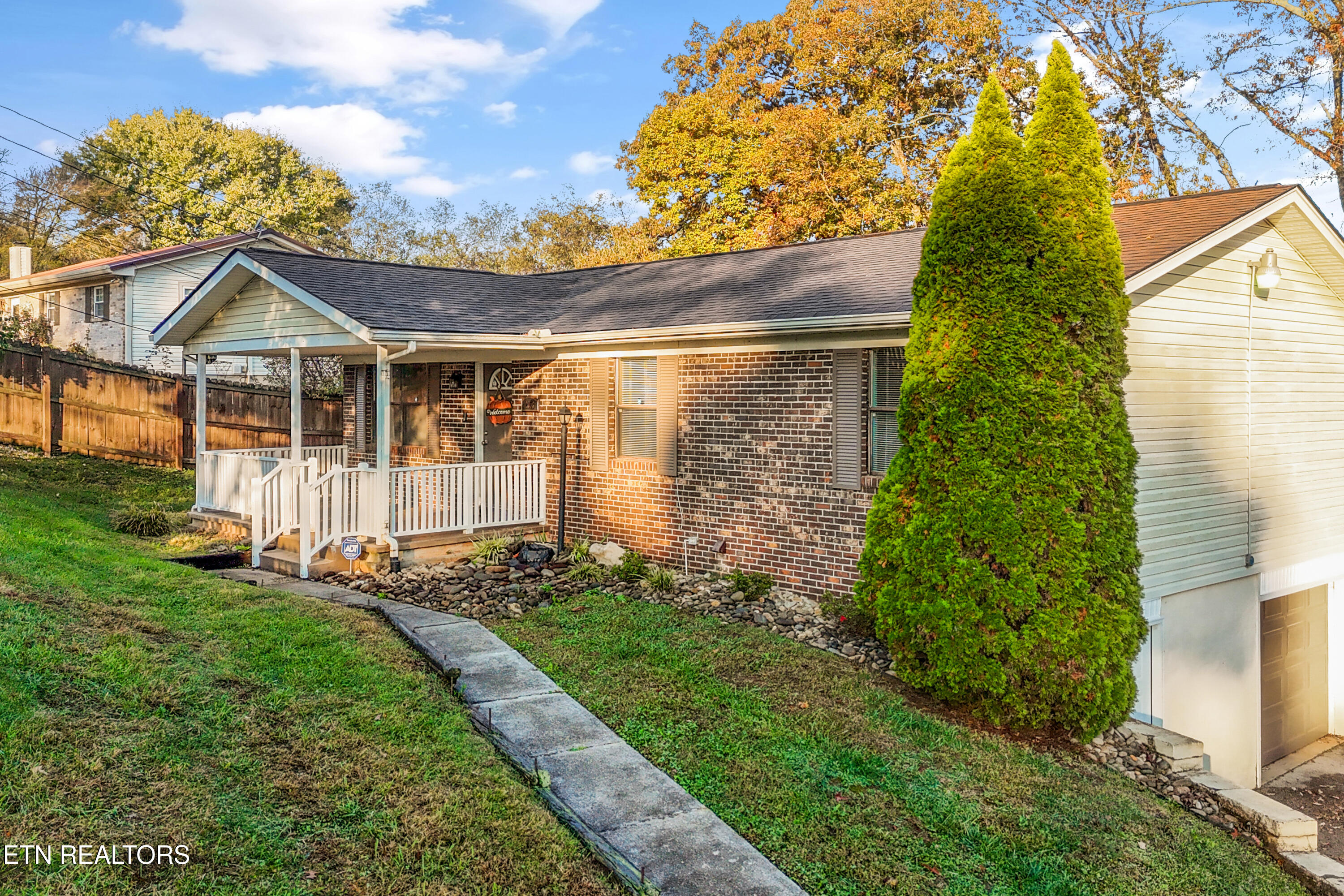 2658 Randall Road Strawberry Plains TN 37871