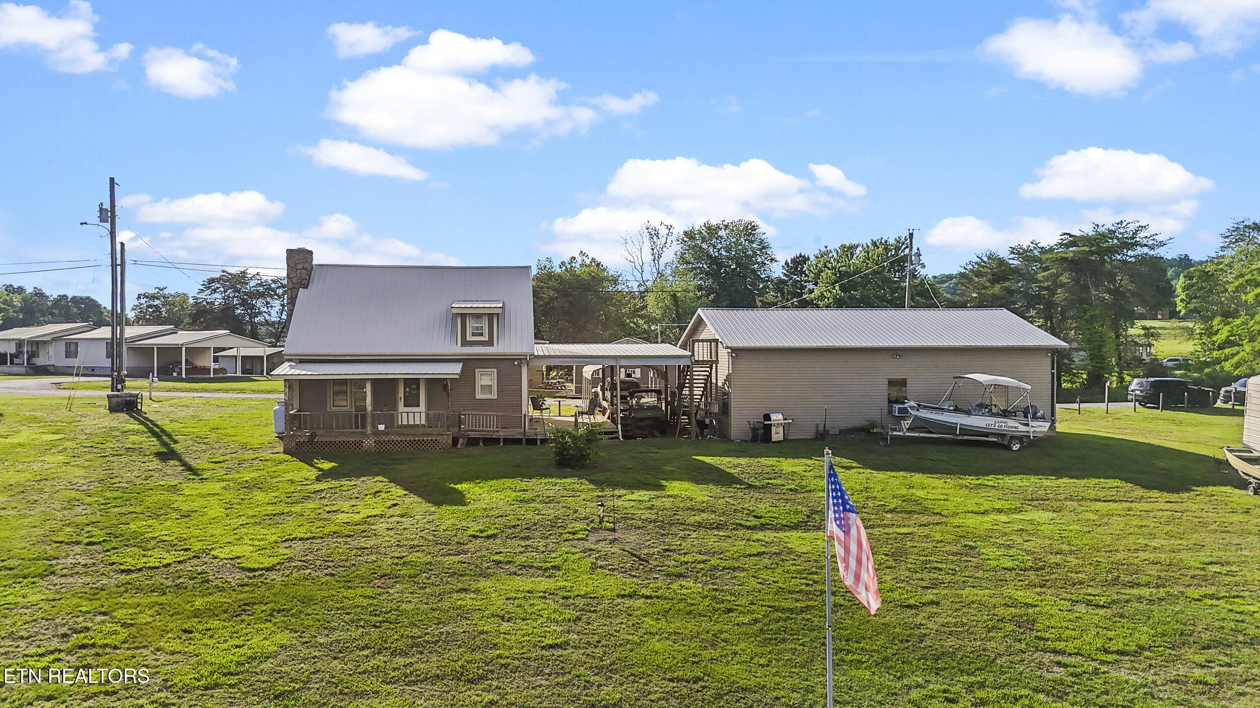 125 Island Harbor Lane Mooresburg TN 37811