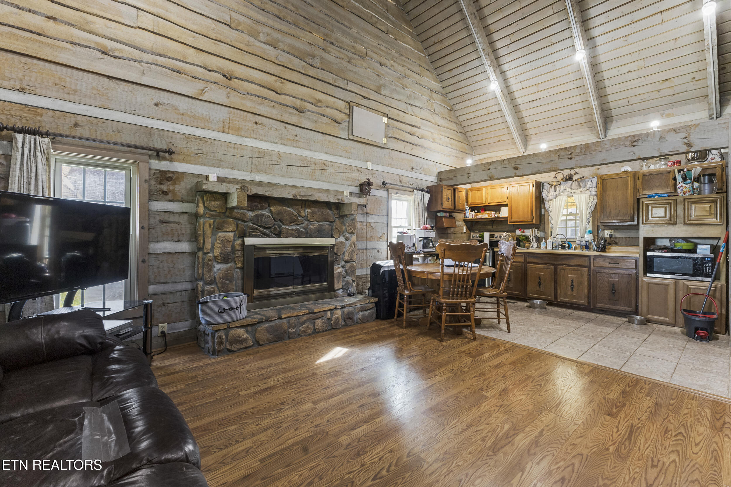 125 Island Harbor Lane Mooresburg TN 37811