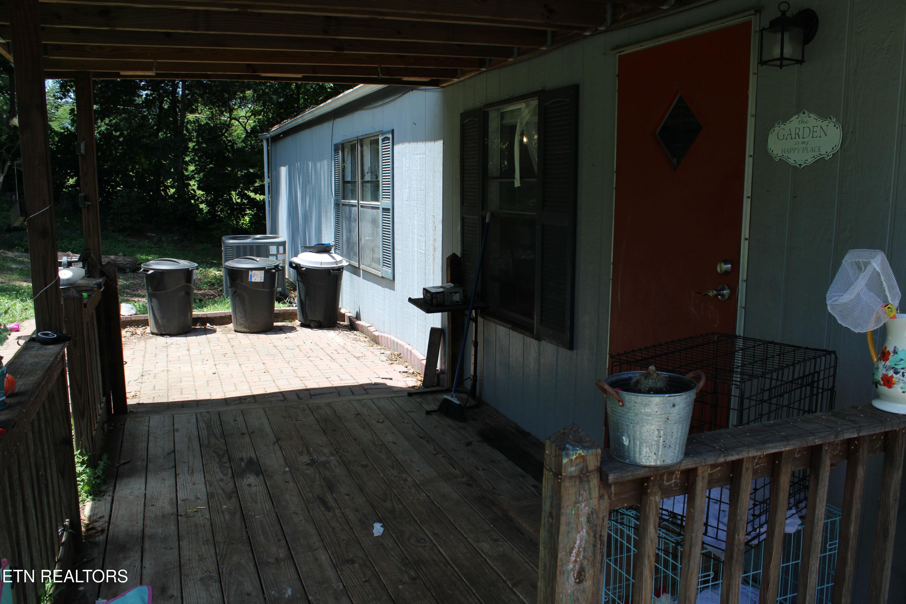 166 Andrew Lane Jacksboro TN 37757