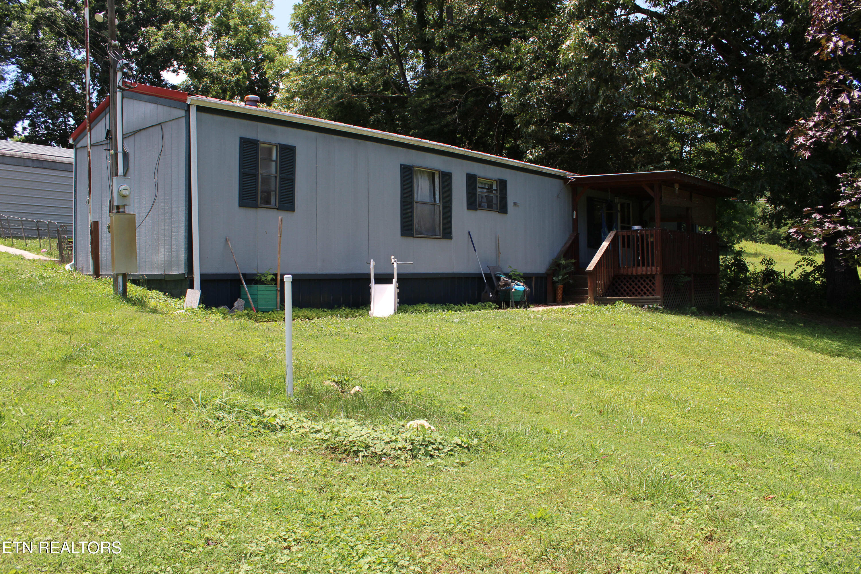 166 Andrew Lane Jacksboro TN 37757