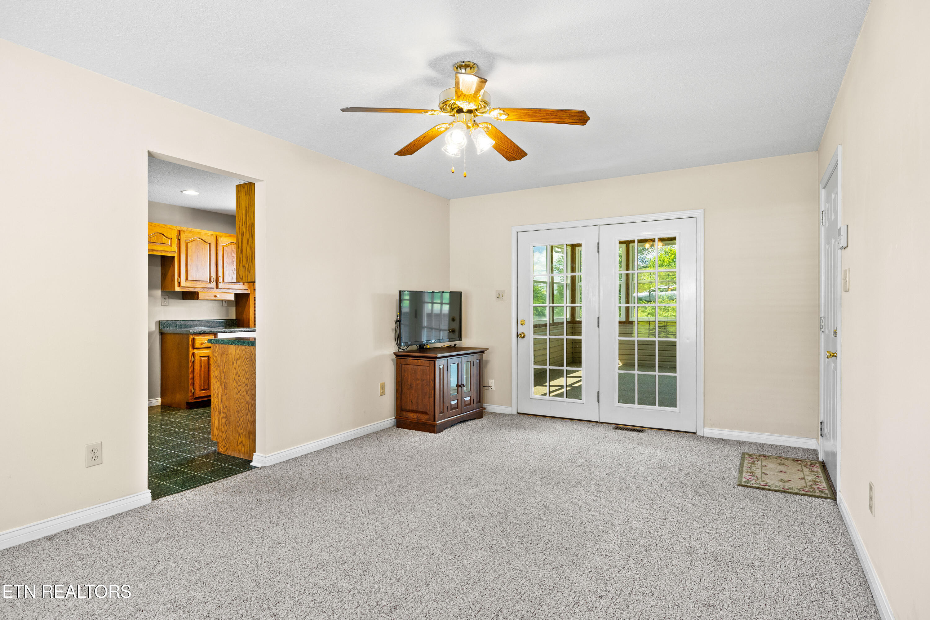 178 Scenic Hill Lane Lenoir City TN 37771