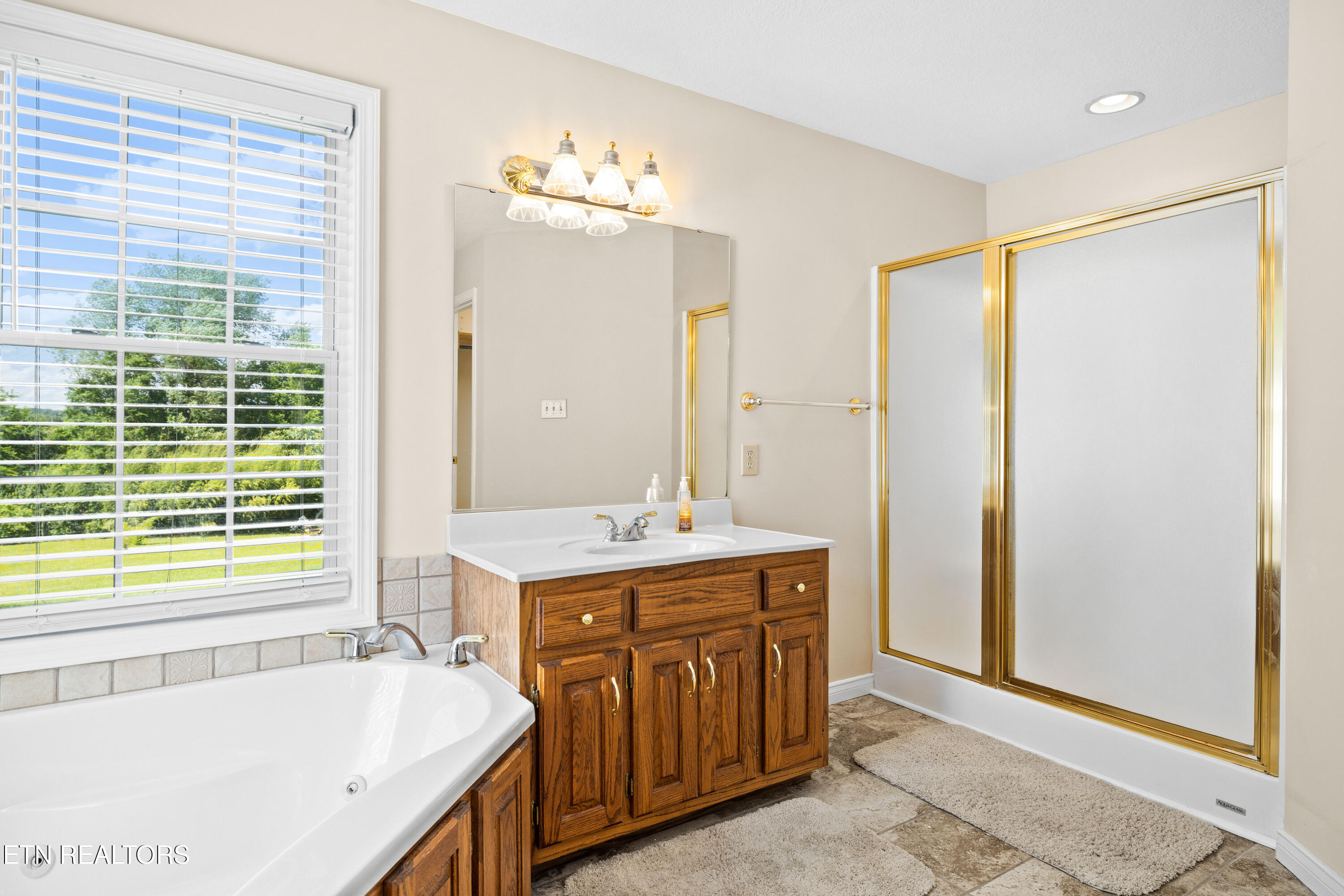 178 Scenic Hill Lane Lenoir City TN 37771