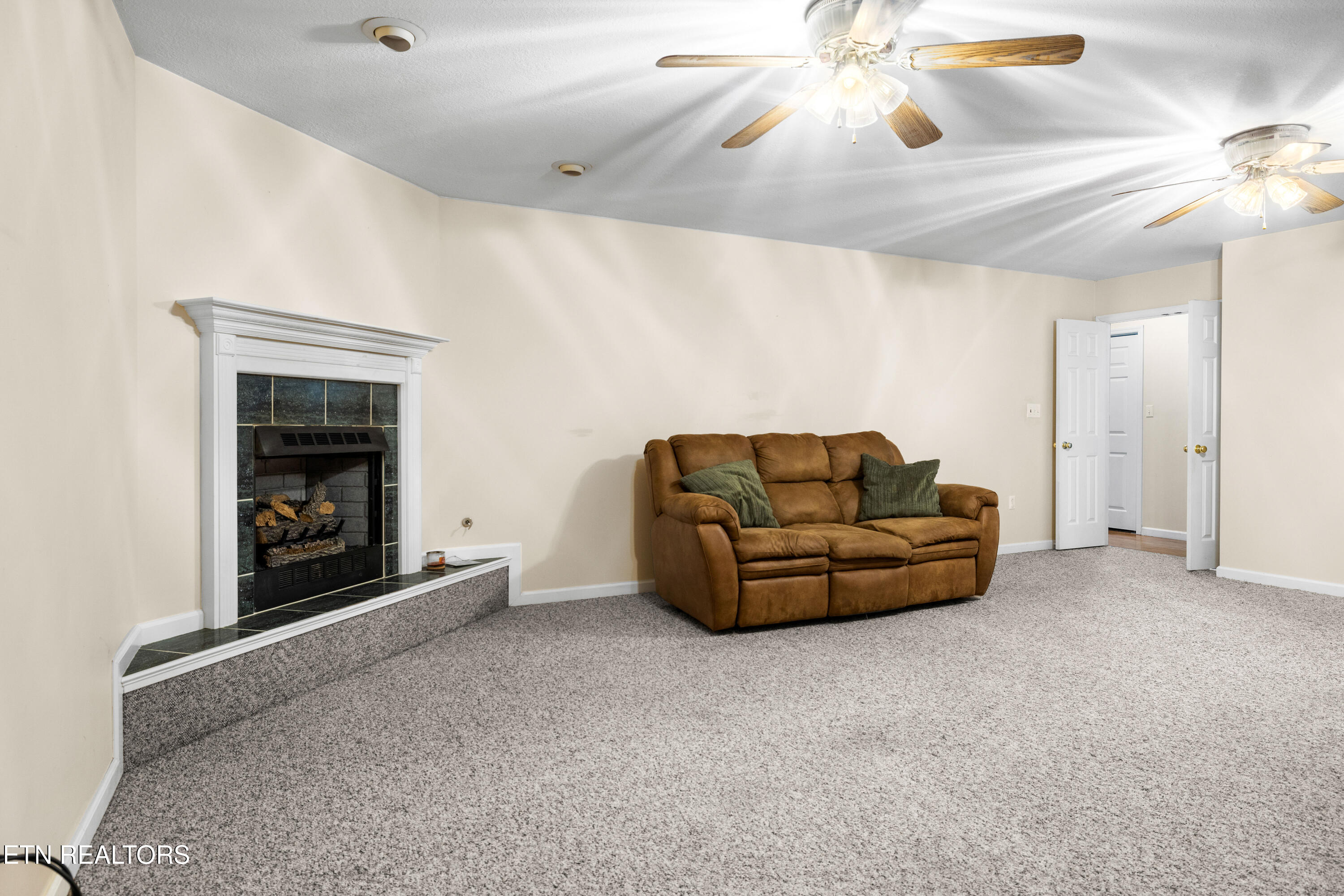 178 Scenic Hill Lane Lenoir City TN 37771