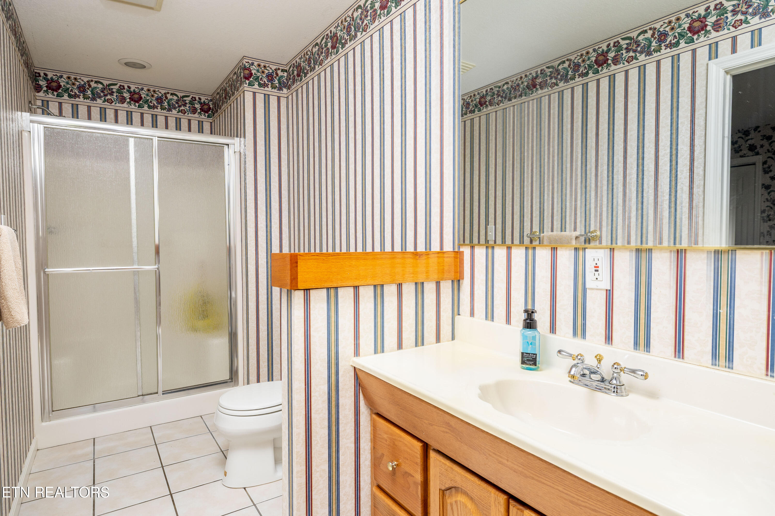 178 Scenic Hill Lane Lenoir City TN 37771