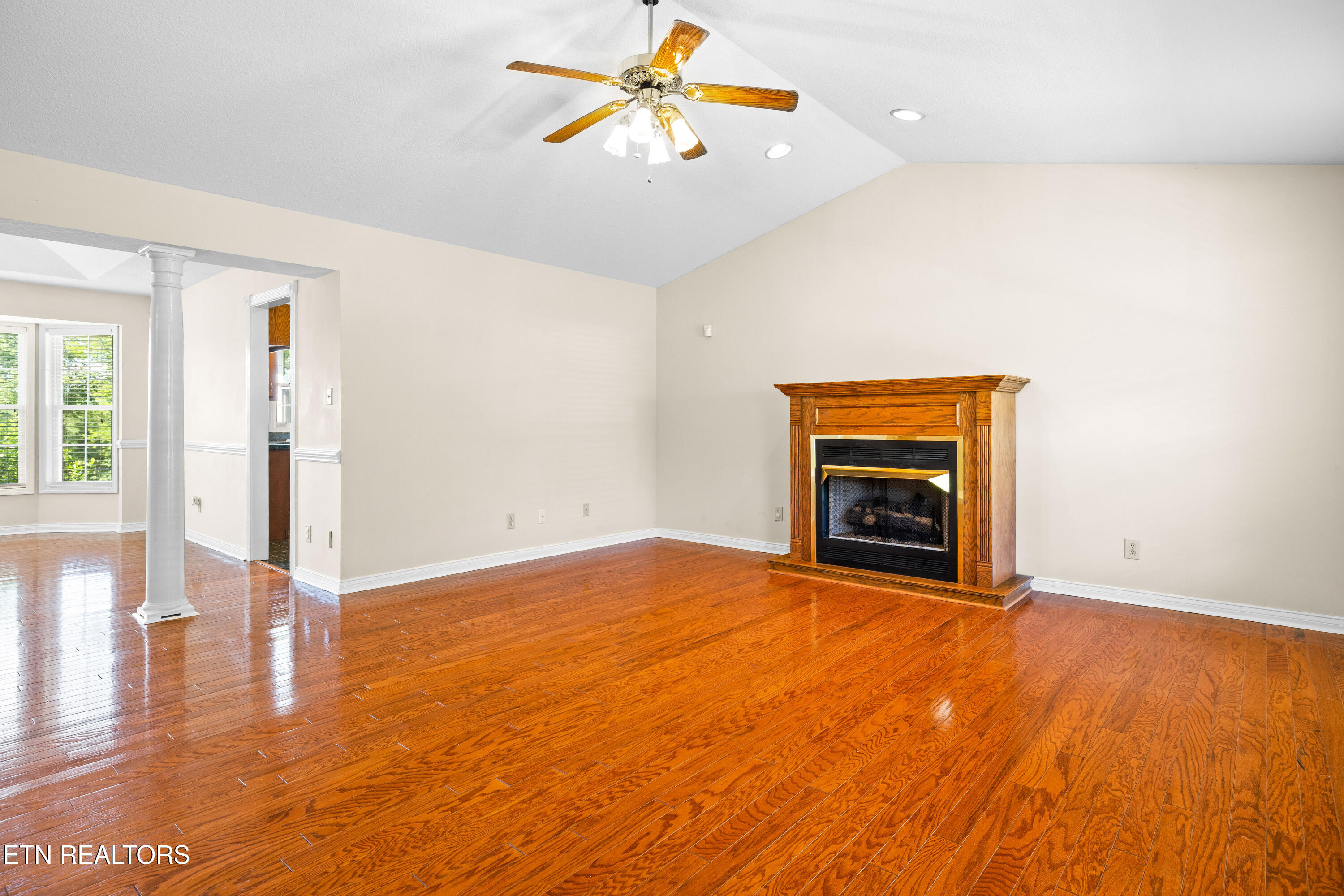 178 Scenic Hill Lane Lenoir City TN 37771