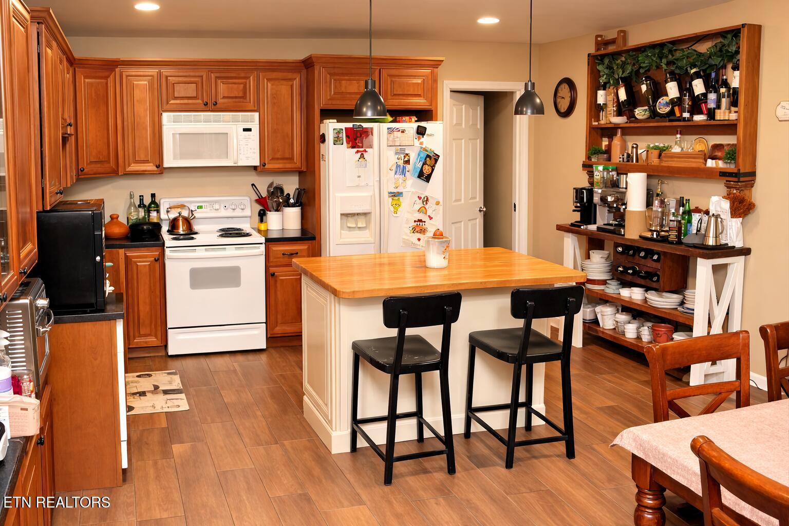 1613 Jasmine Trail Sevierville TN 37862