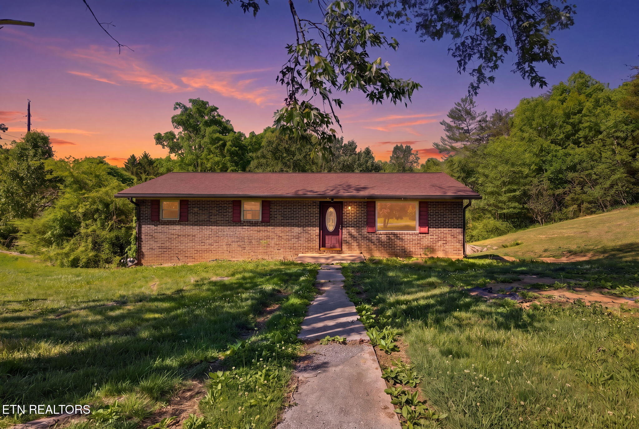 209 White Oak Lane Heiskell TN 37754