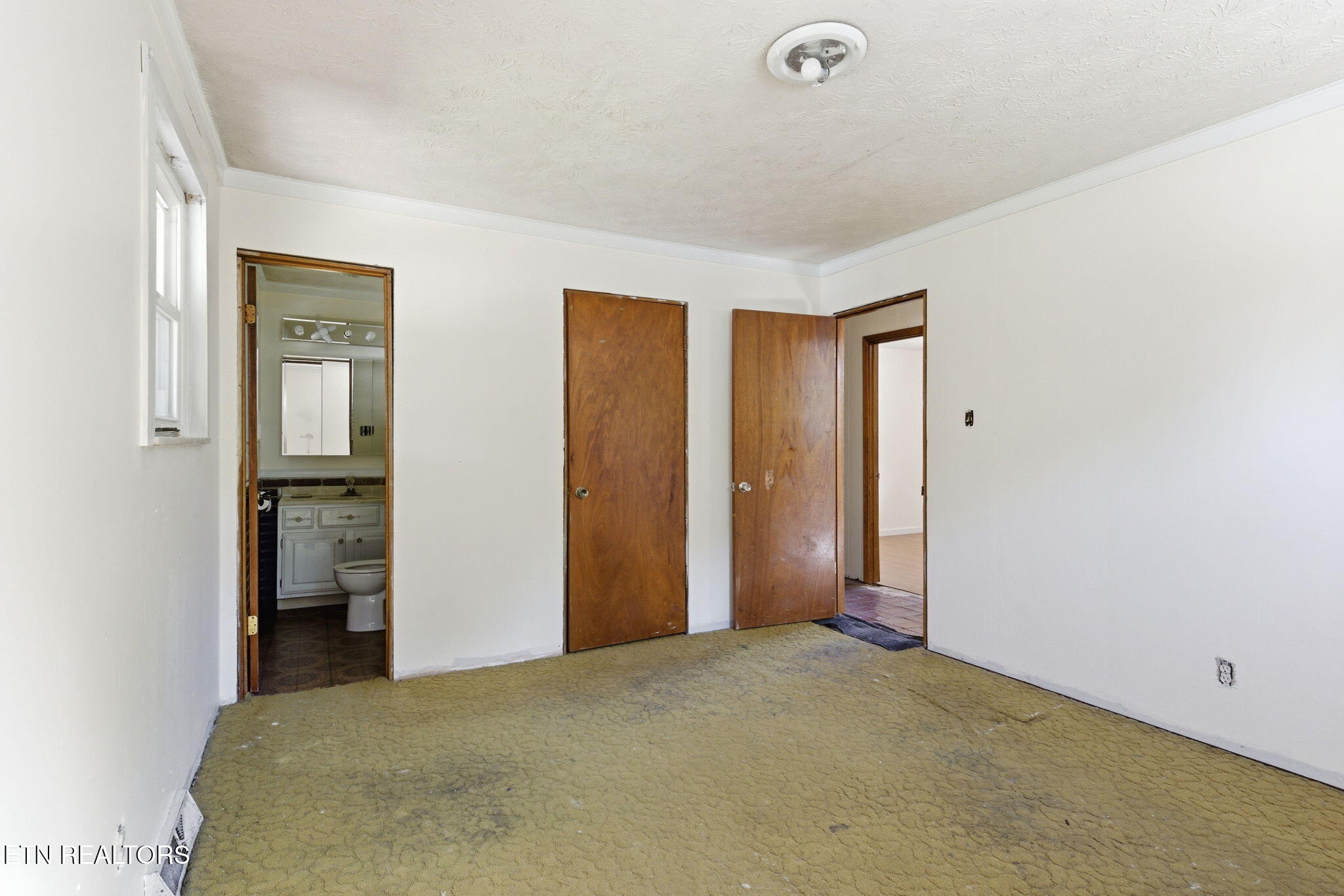 209 White Oak Lane Heiskell TN 37754