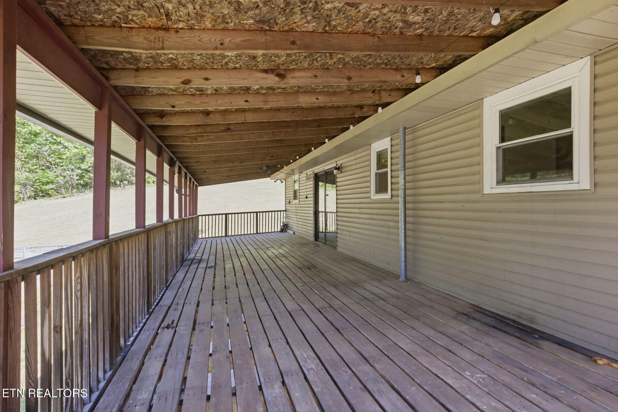 209 White Oak Lane Heiskell TN 37754