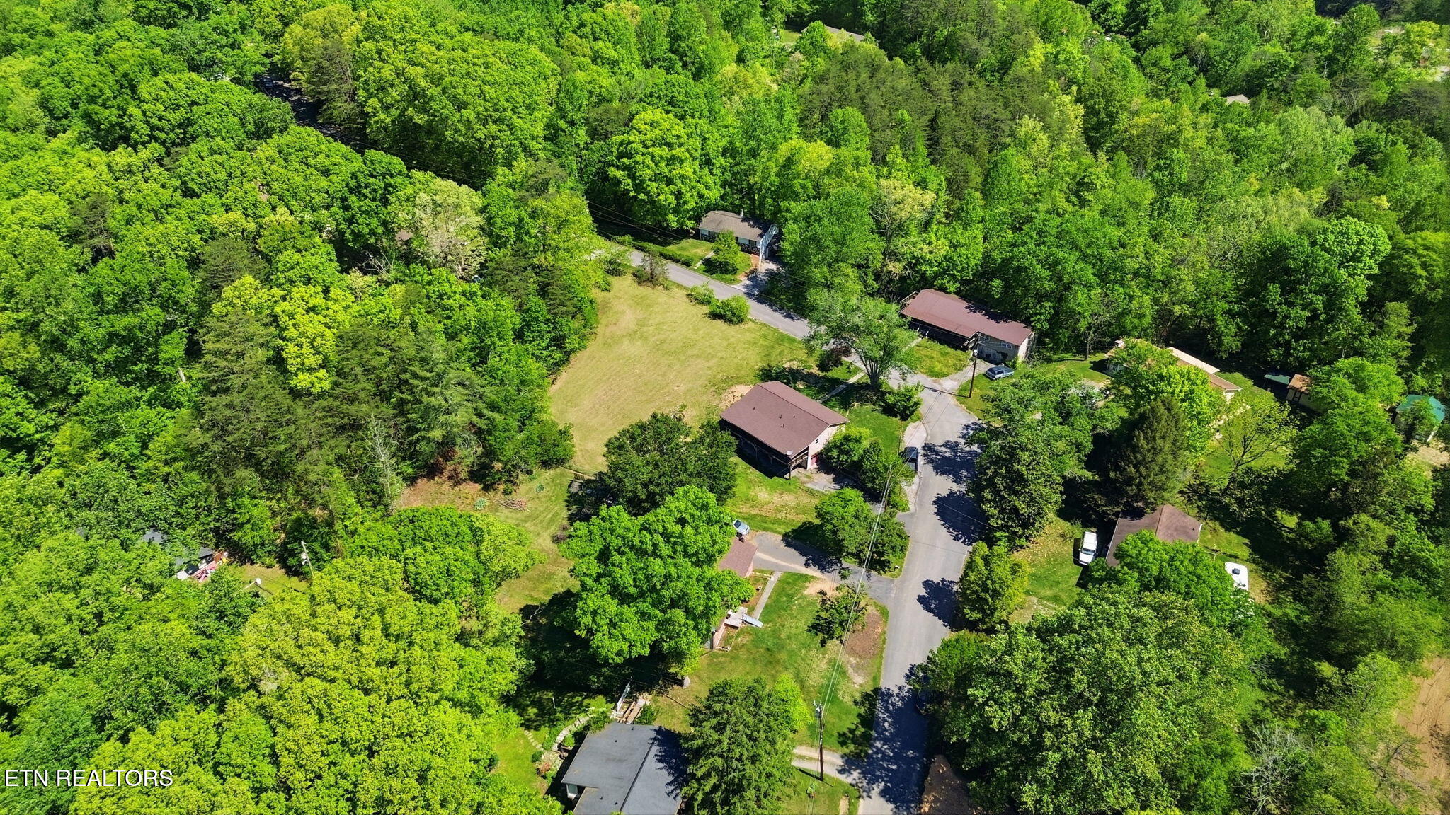 209 White Oak Lane Heiskell TN 37754