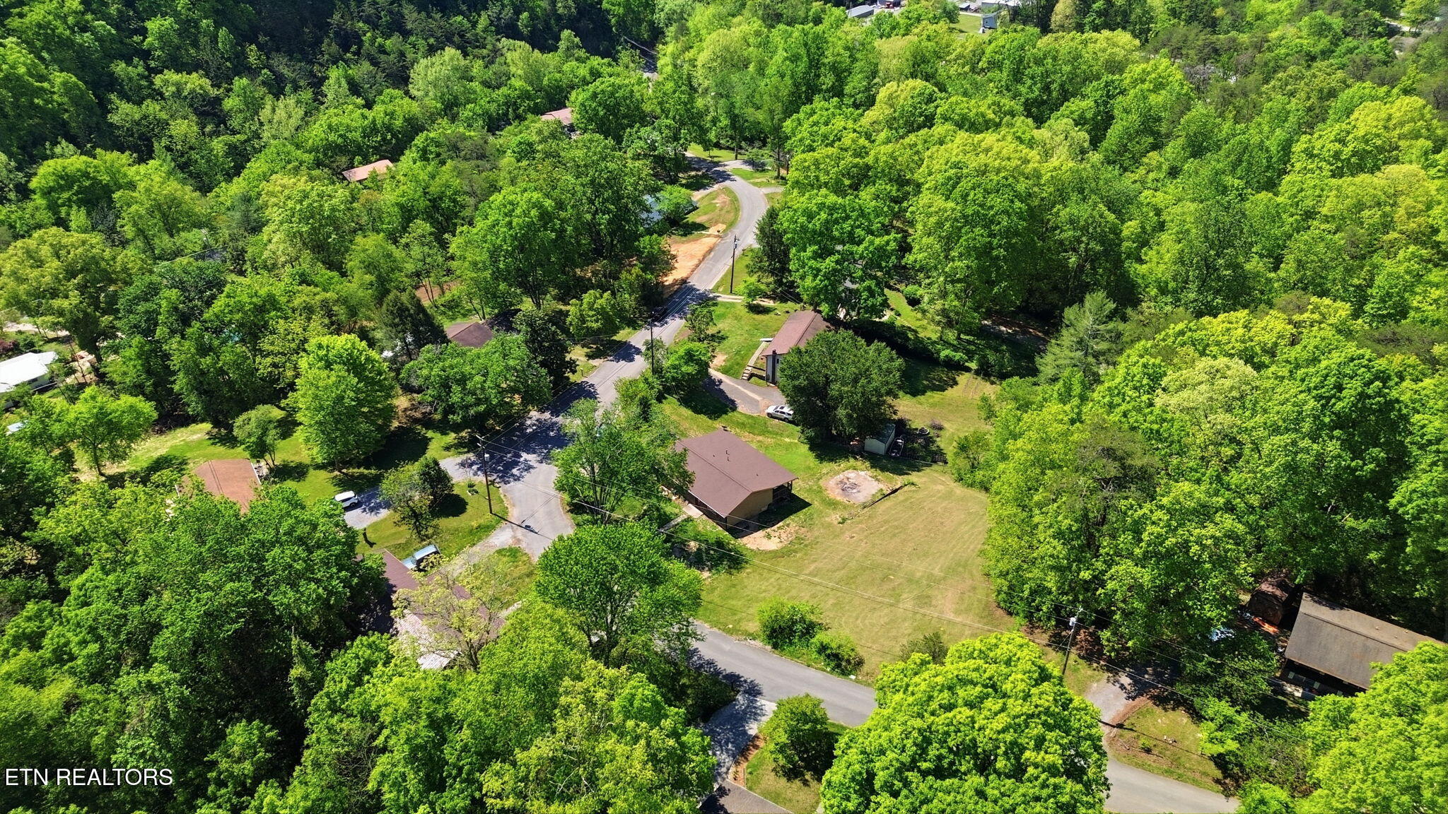 209 White Oak Lane Heiskell TN 37754