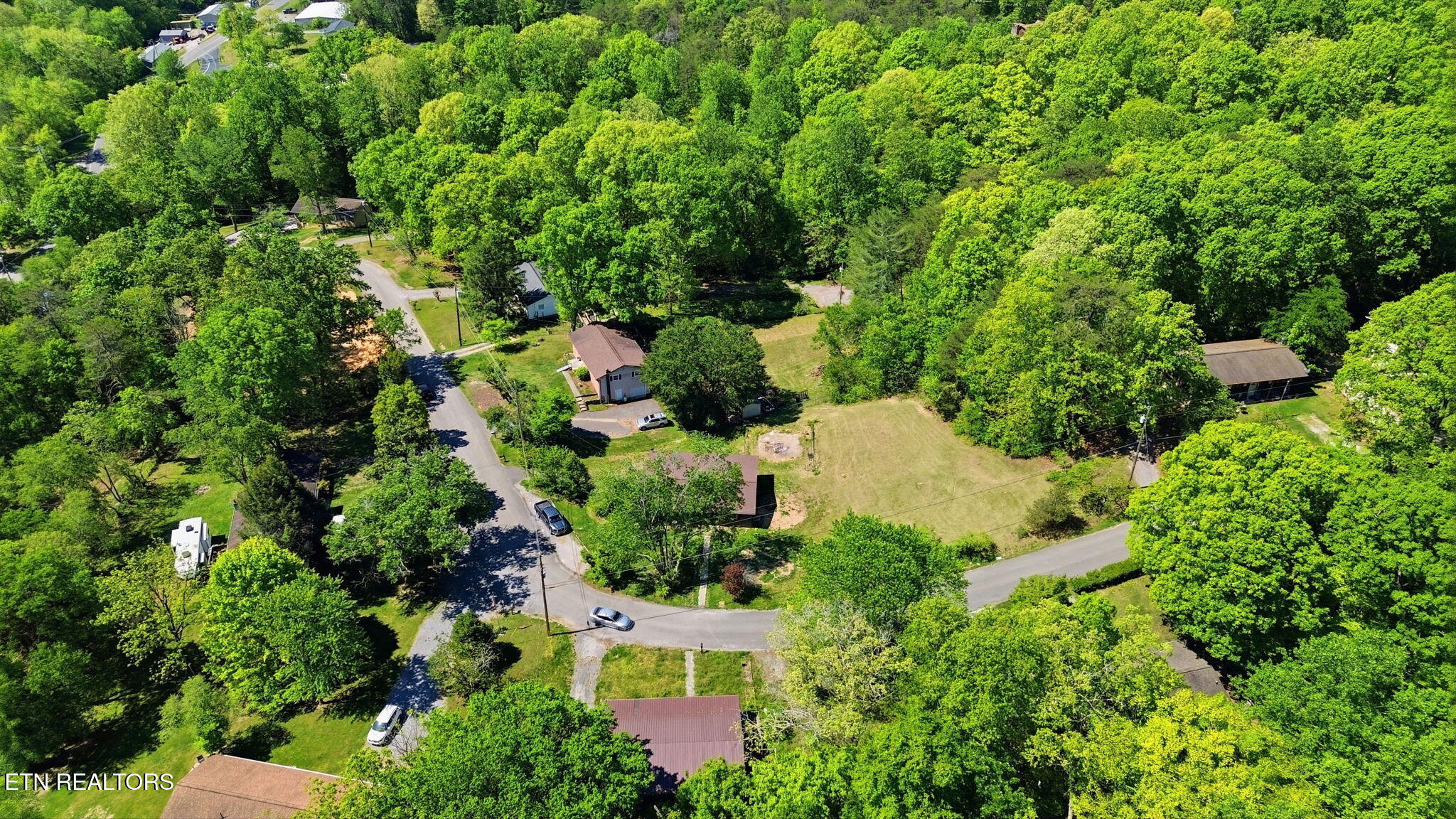 209 White Oak Lane Heiskell TN 37754