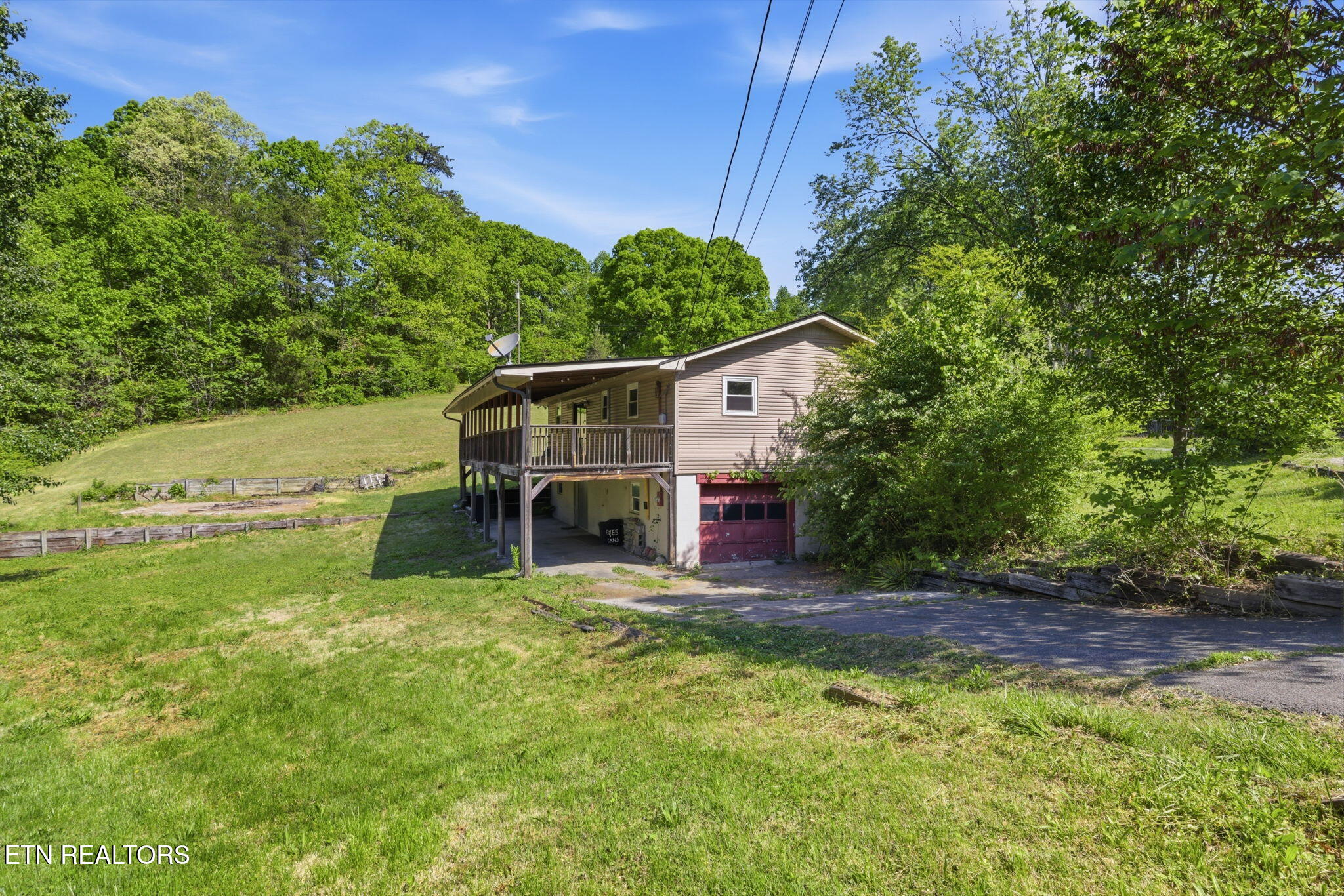 209 White Oak Lane Heiskell TN 37754