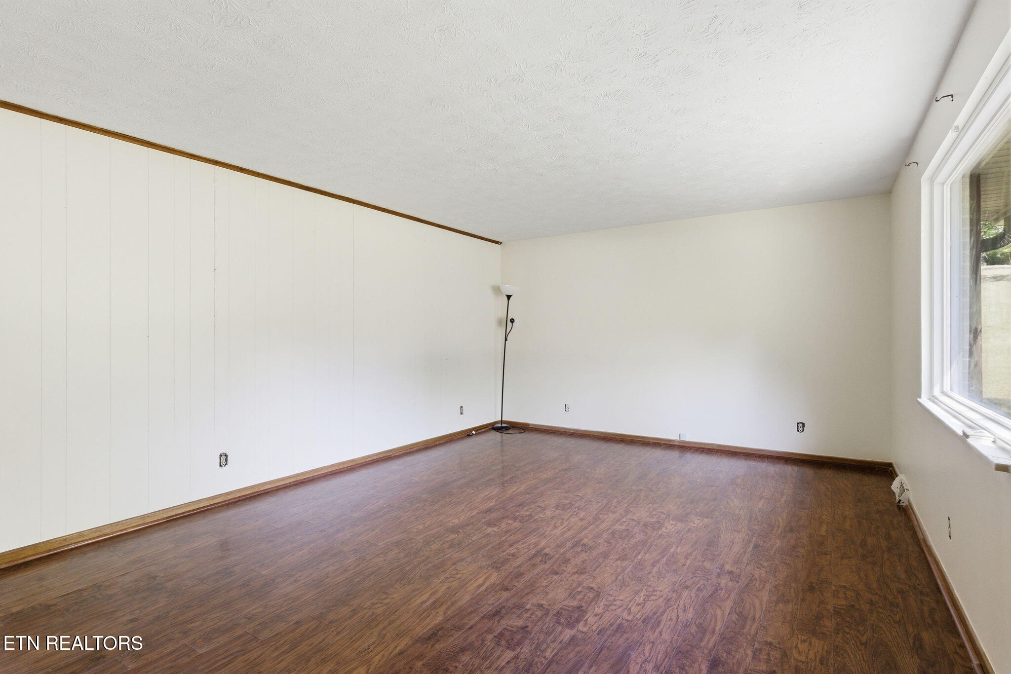209 White Oak Lane Heiskell TN 37754