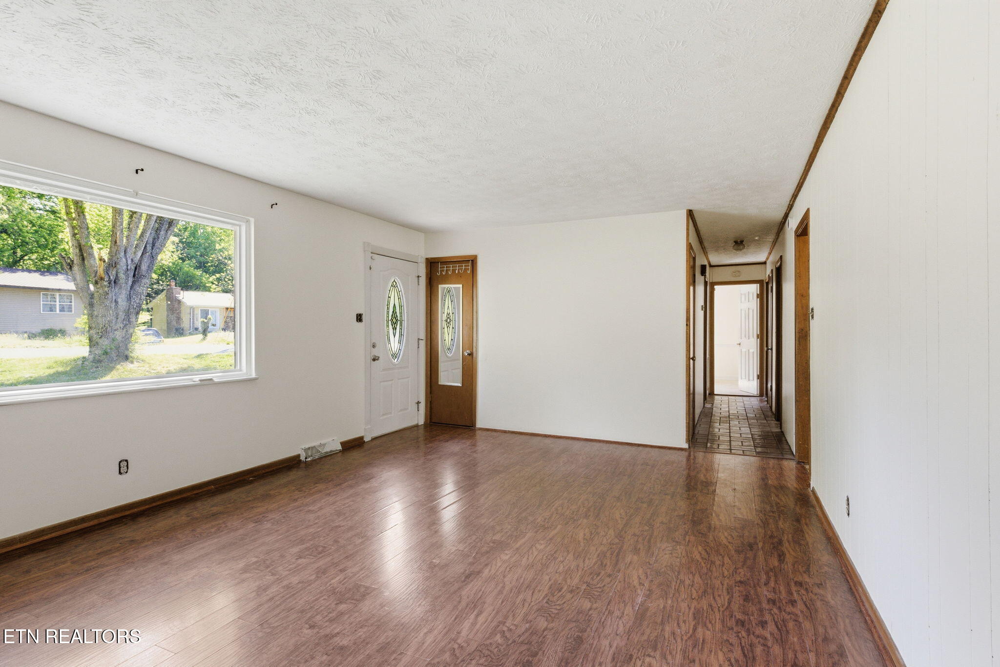 209 White Oak Lane Heiskell TN 37754