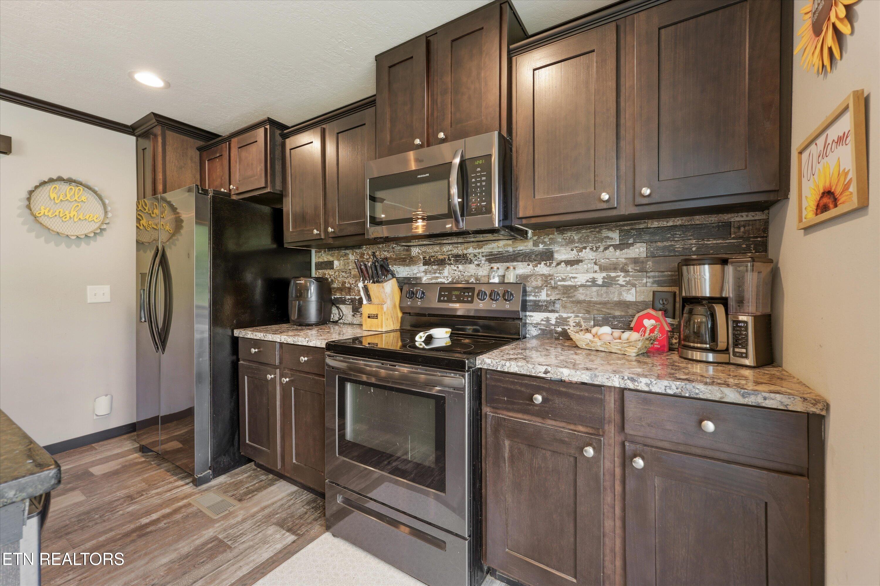 369 Possum Valley Road Maynardville TN 37807