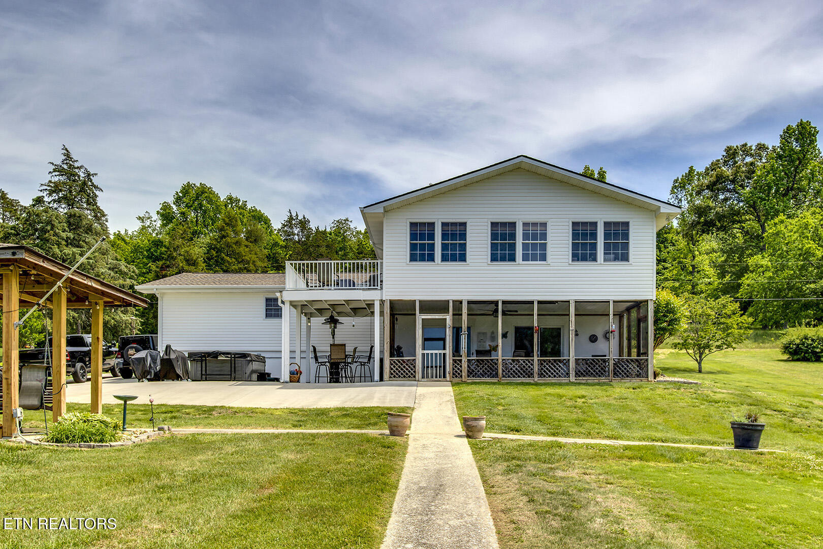 571 Anglers Cove Road Kingston TN 37763