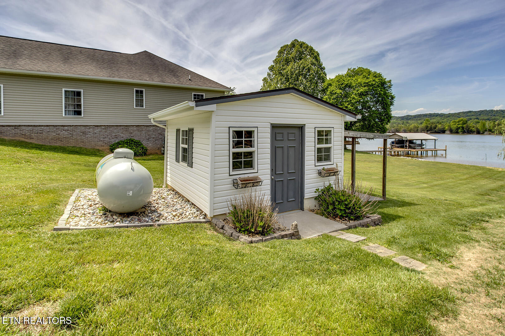 571 Anglers Cove Road Kingston TN 37763