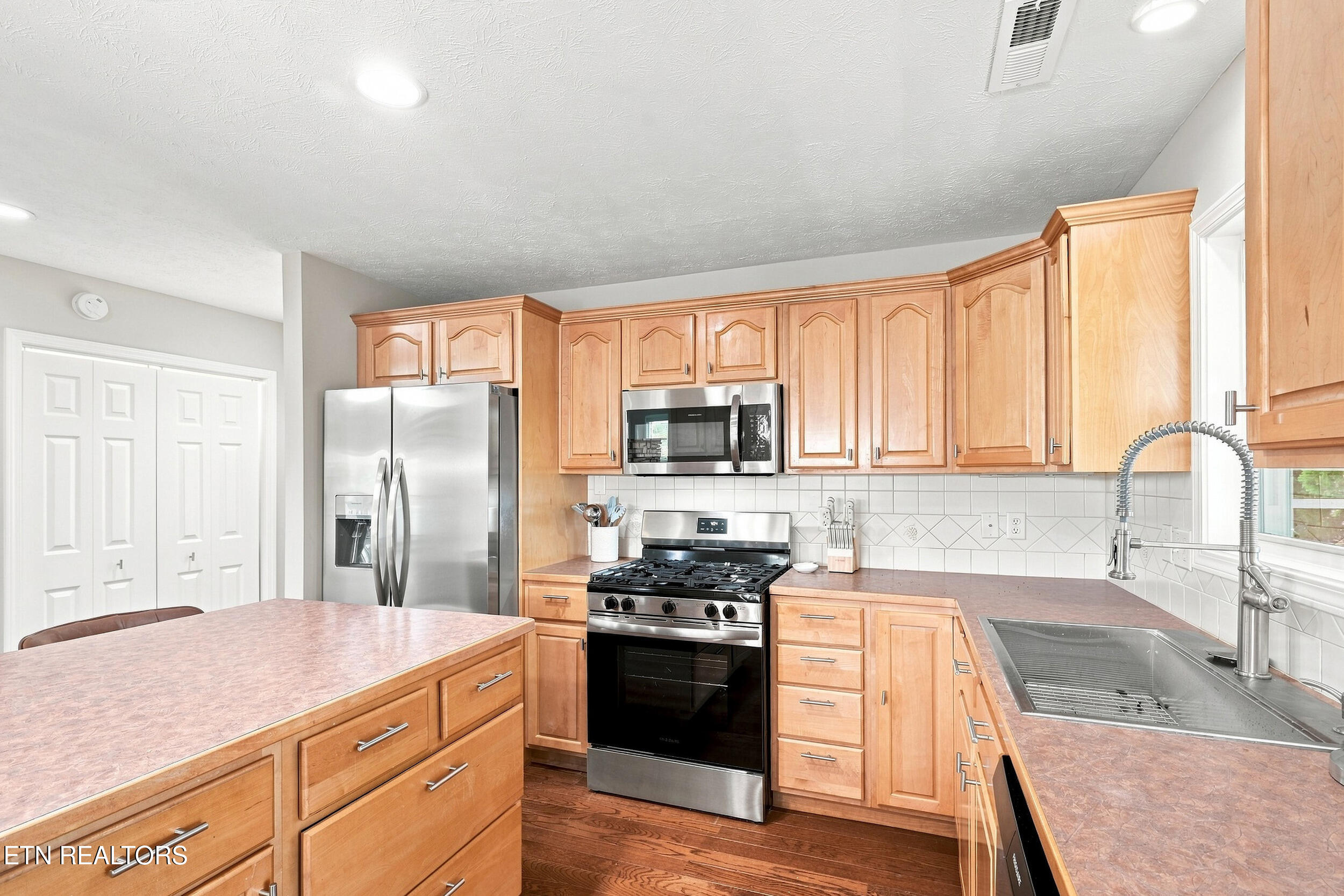 2084 Allenridge Drive Sevierville TN 37876