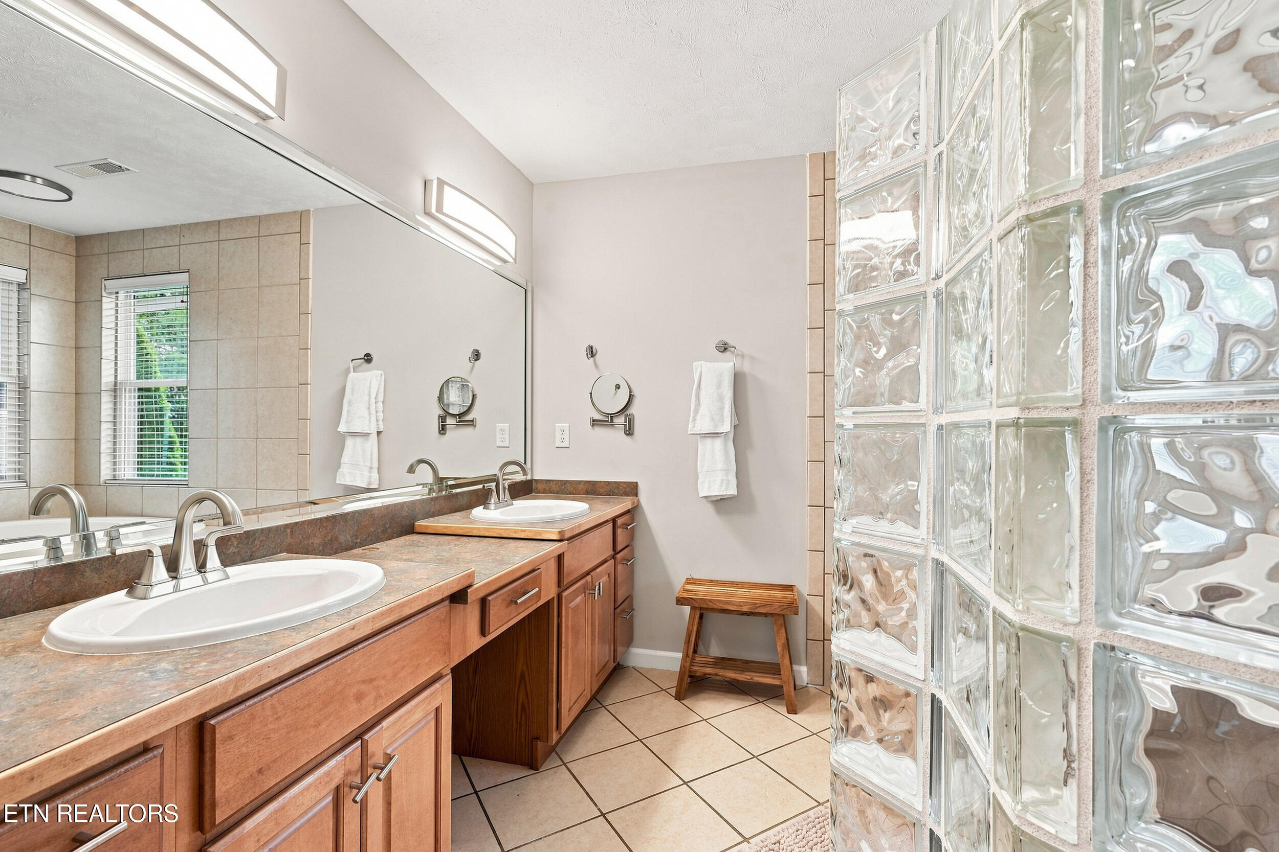 2084 Allenridge Drive Sevierville TN 37876