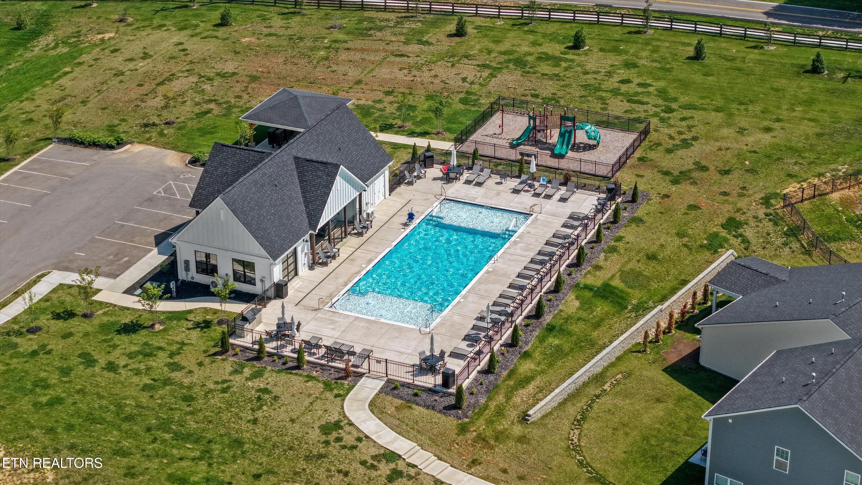 1534 Spring Berry Lane Knoxville TN 37924