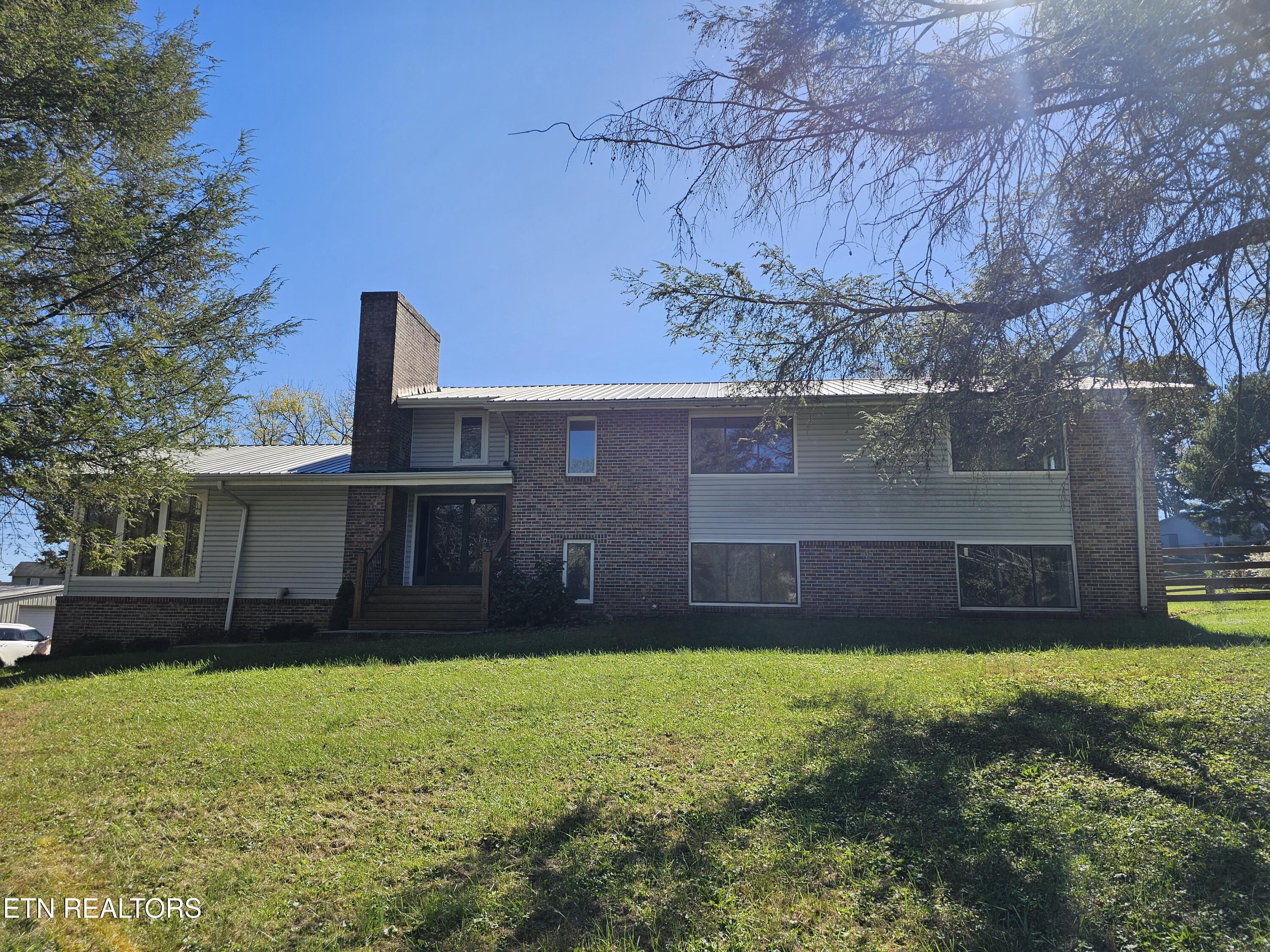 229 Mcneeley Drive Lafollette TN 37766