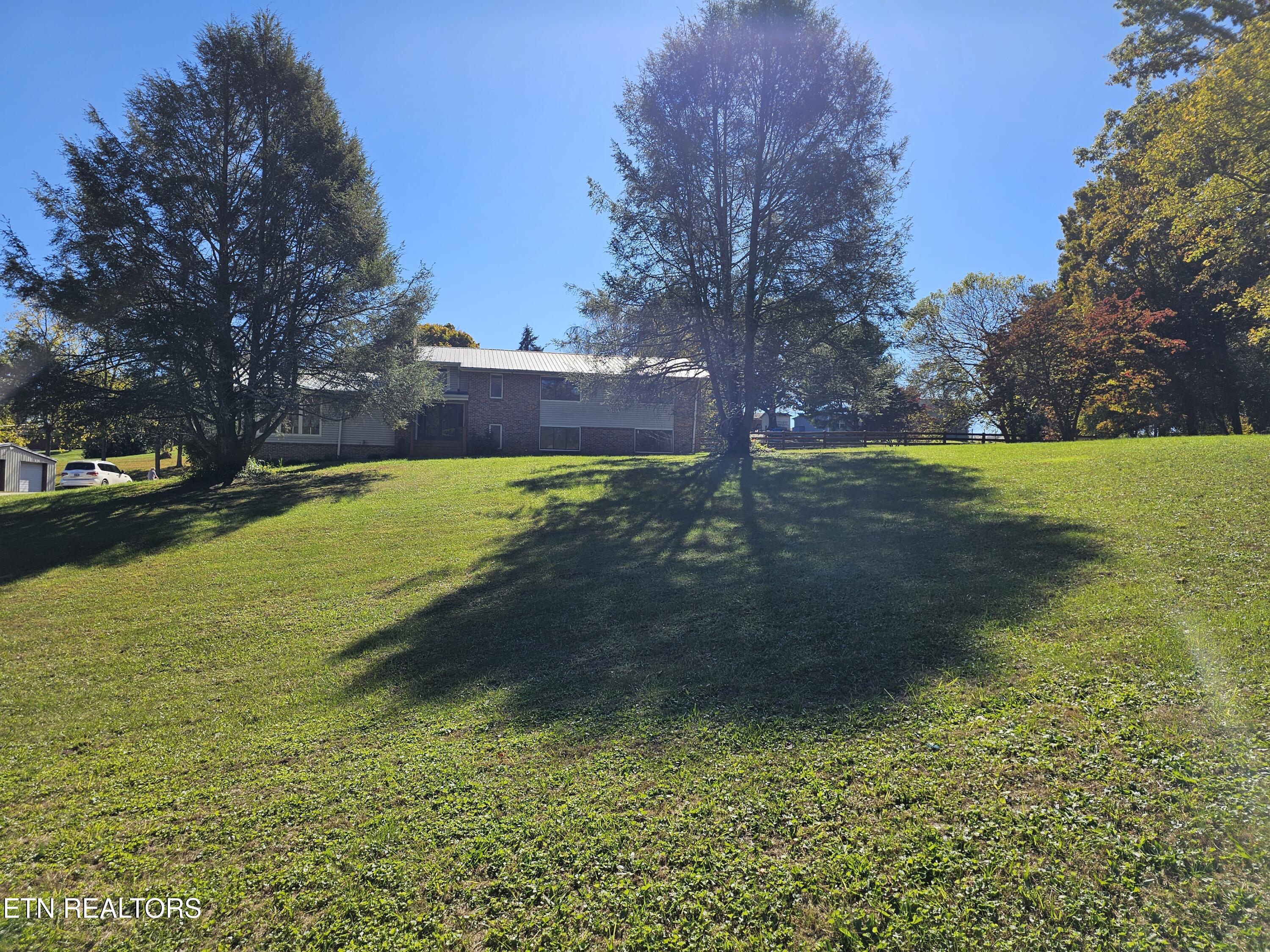 229 Mcneeley Drive Lafollette TN 37766