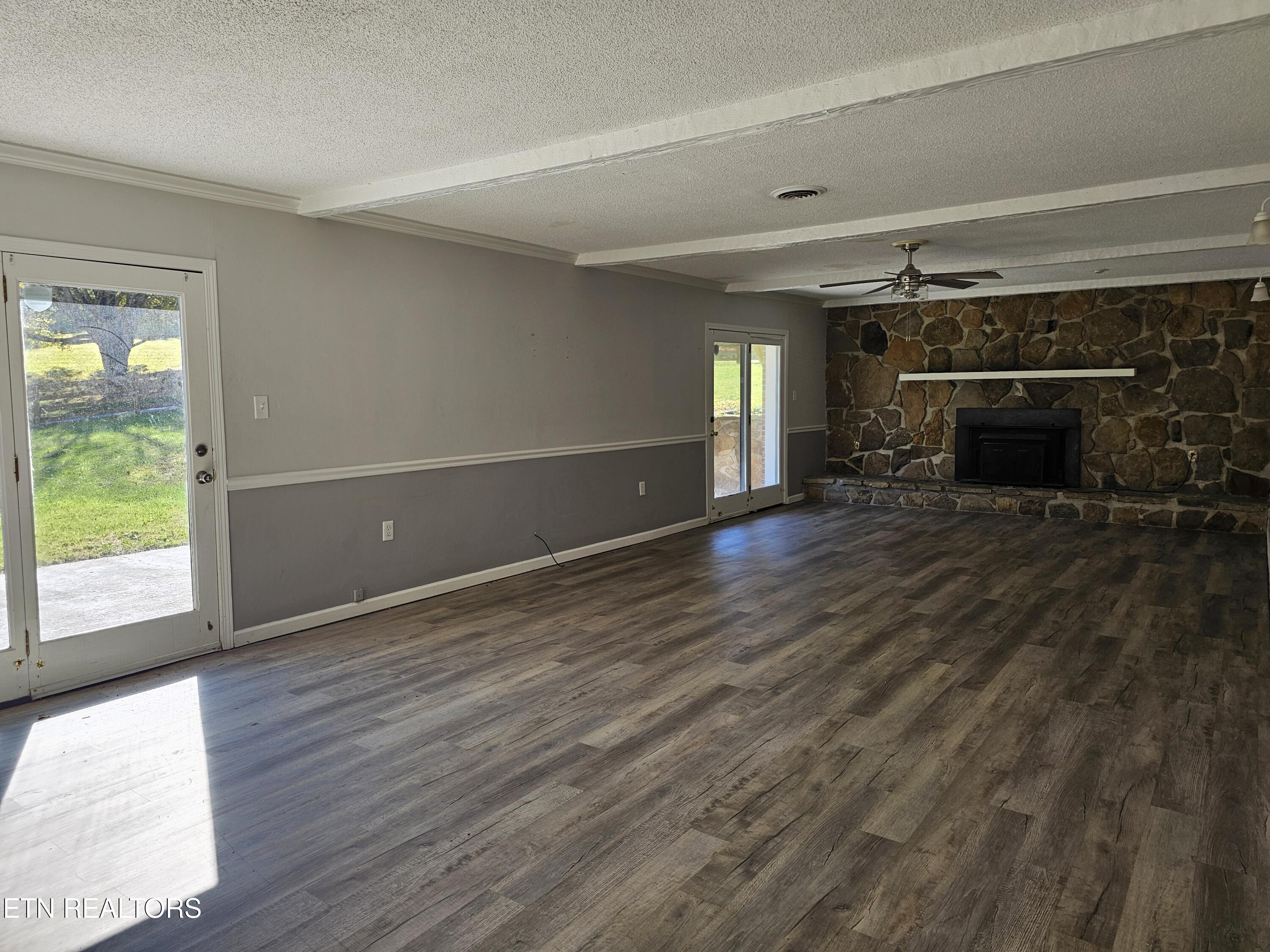 229 Mcneeley Drive Lafollette TN 37766