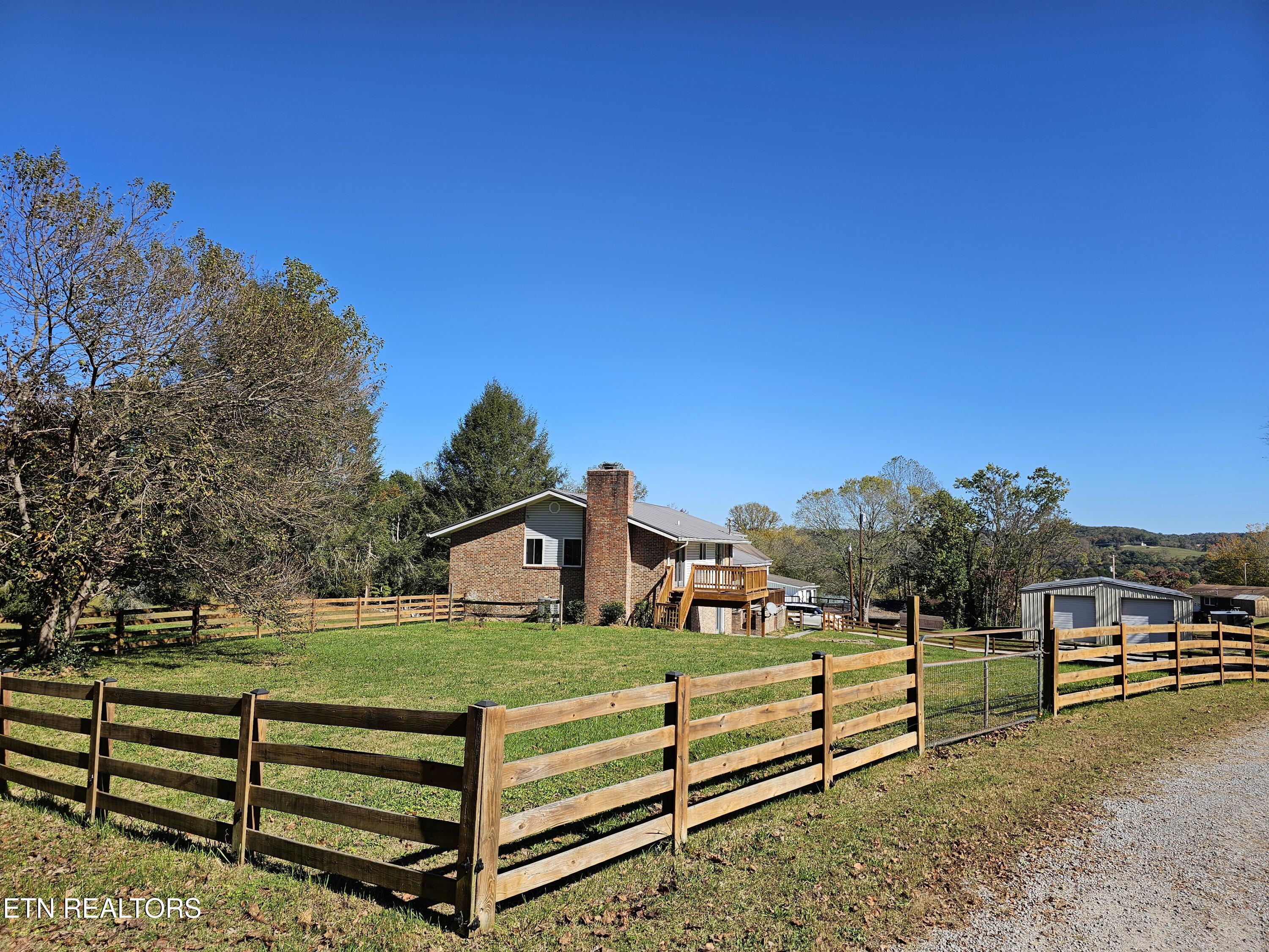 229 Mcneeley Drive Lafollette TN 37766