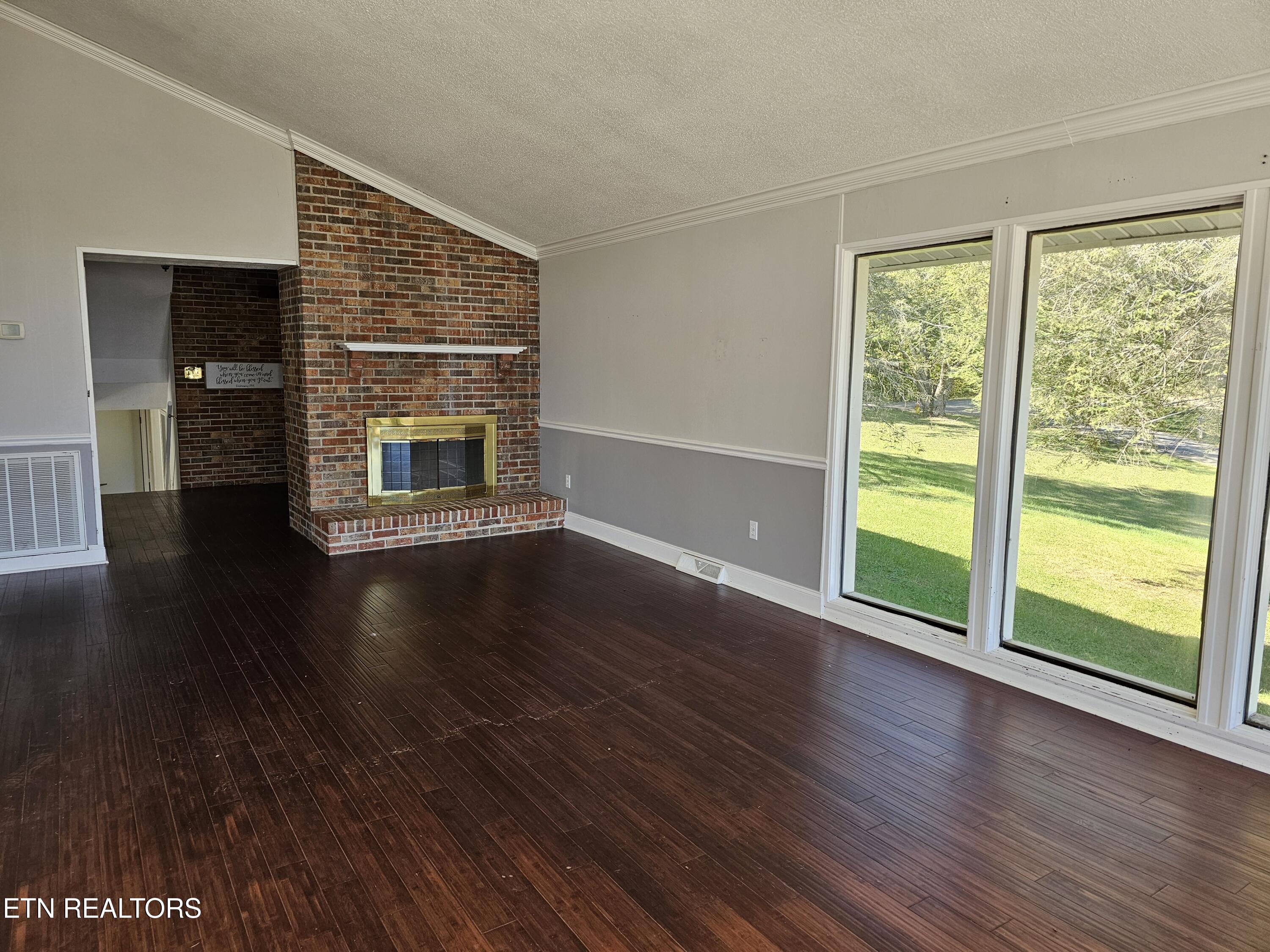 229 Mcneeley Drive Lafollette TN 37766