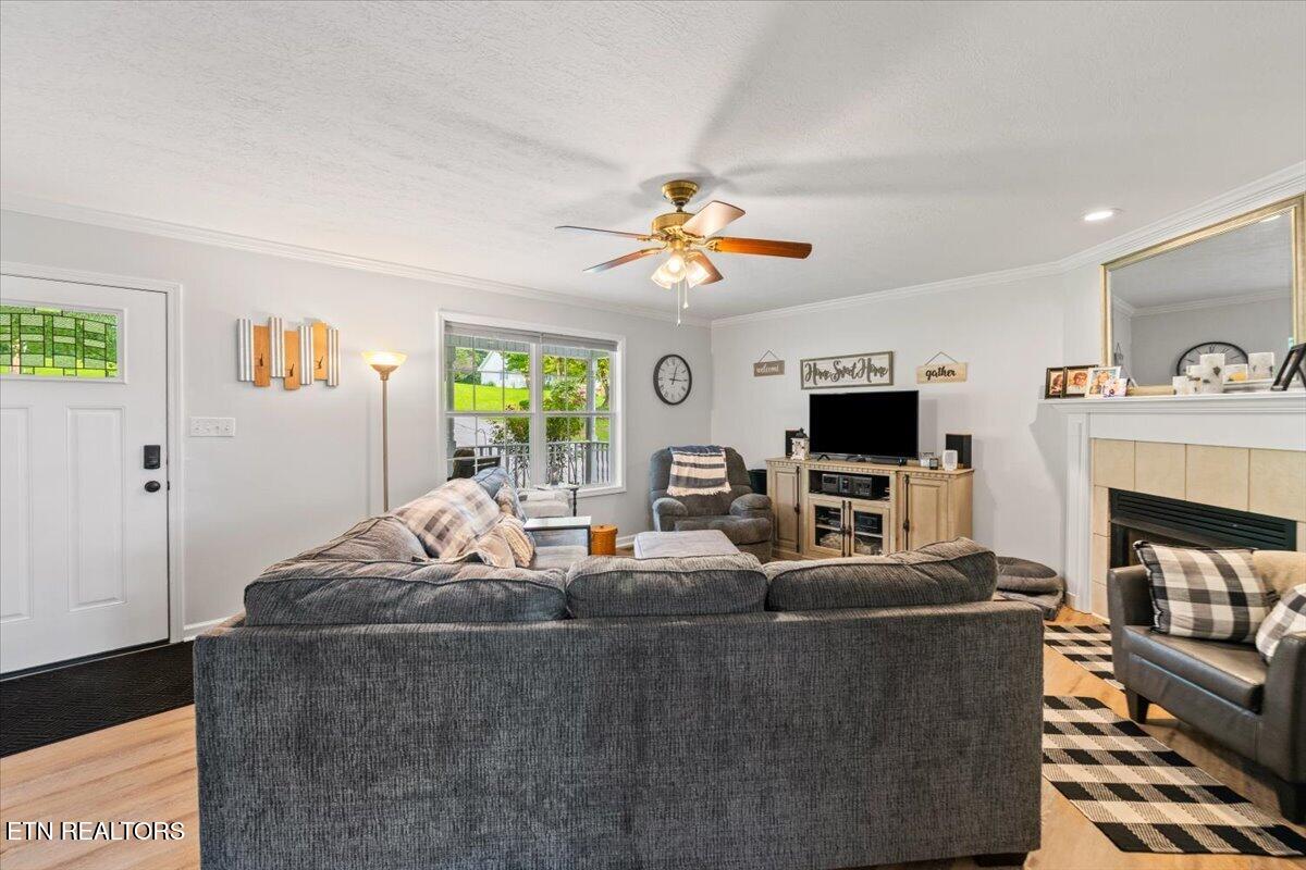 205 Matthew Lane Lafollette TN 37766
