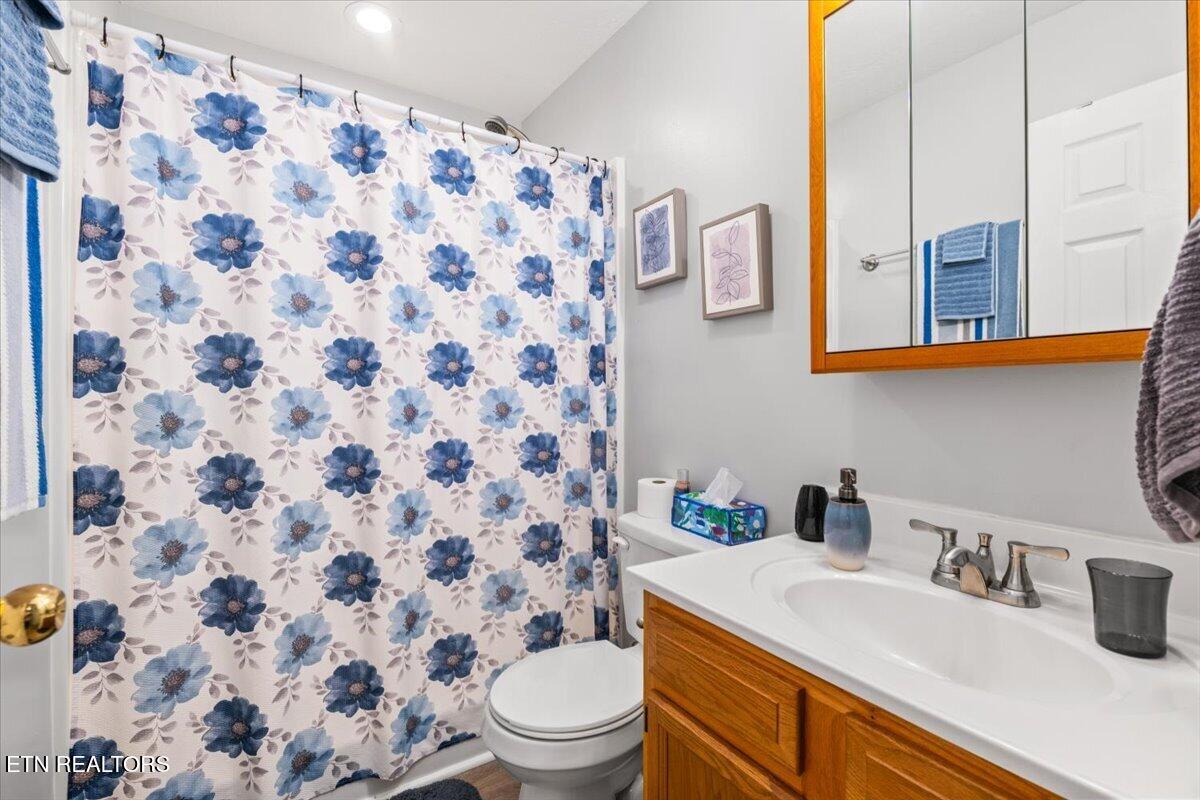 205 Matthew Lane Lafollette TN 37766