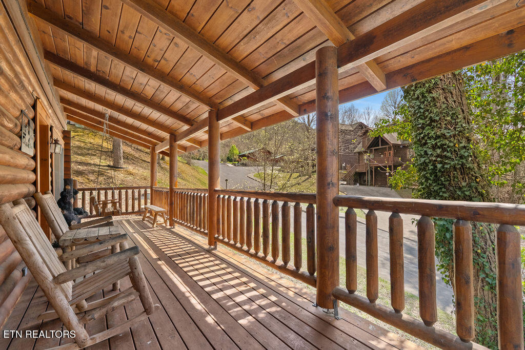 3319 Covered Bridge Way Sevierville TN 37862